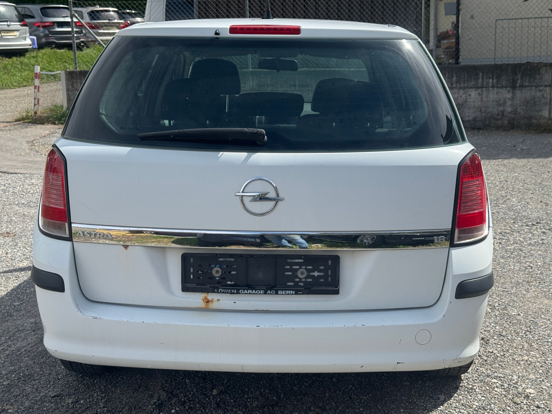 OPEL Astra Caravan 1.8i 16V Enjoy-image-3