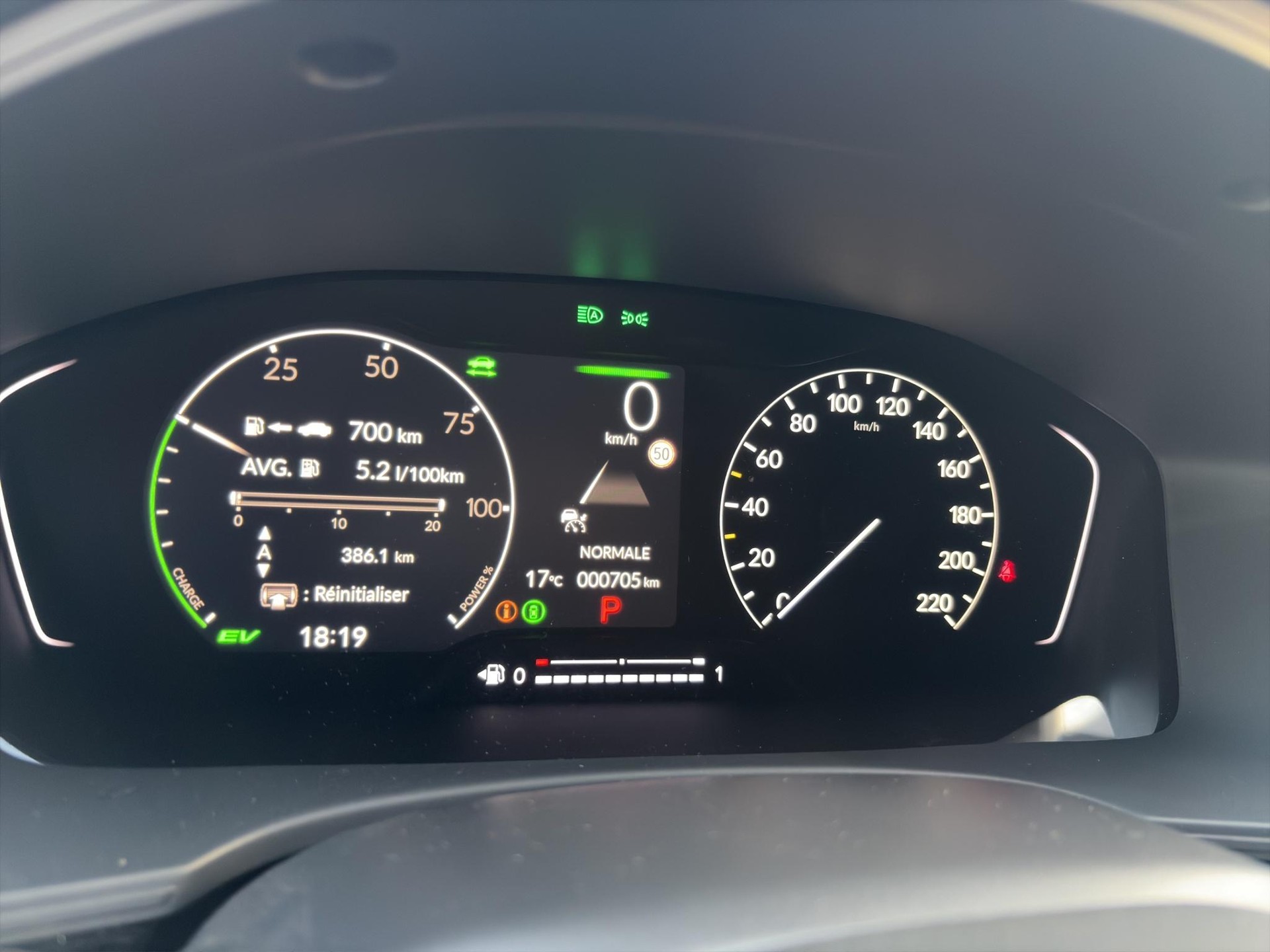 HONDA Civic 2.0 i-MMD Elegance-image-10
