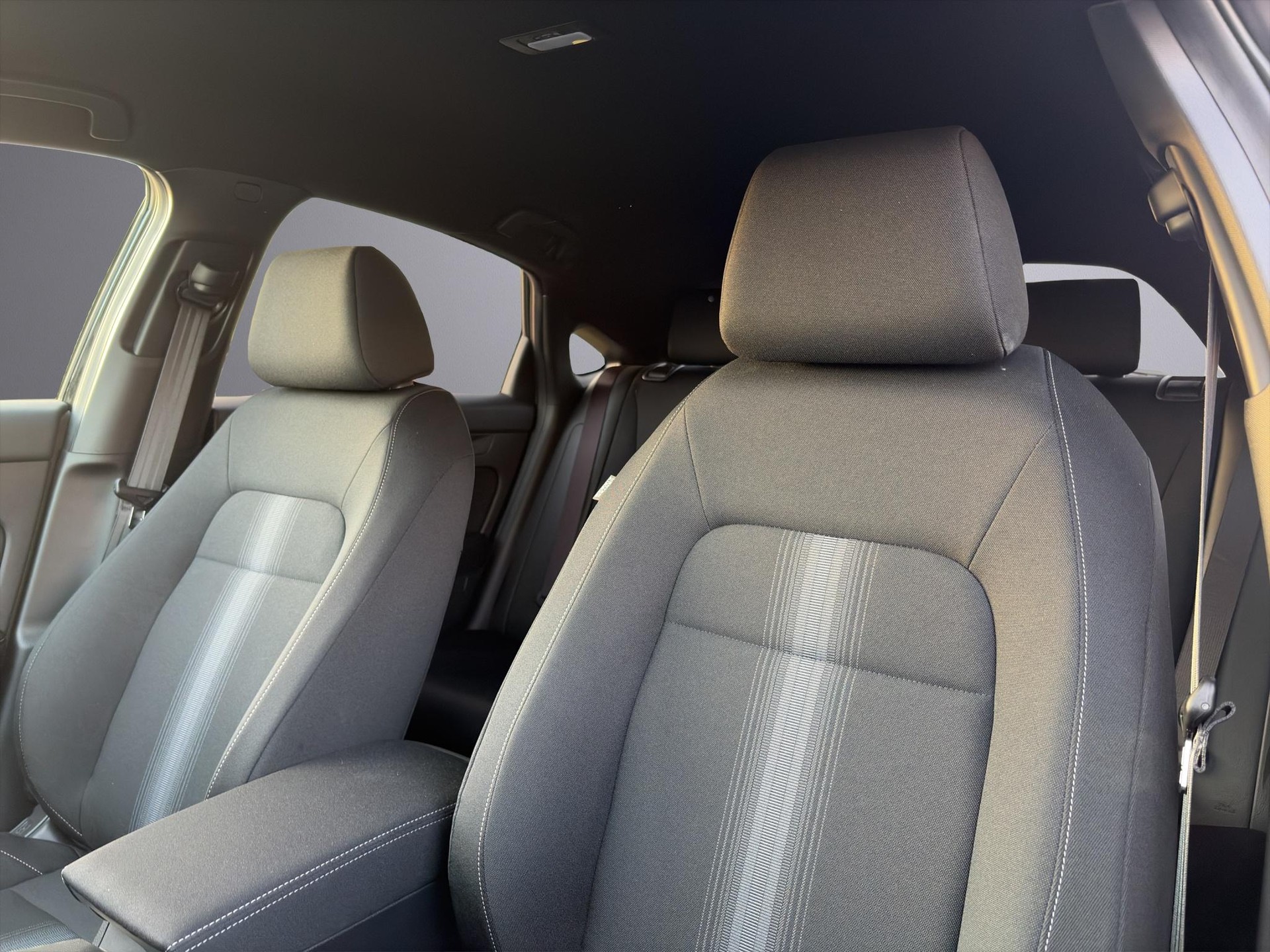HONDA Civic 2.0 i-MMD Elegance-image-12