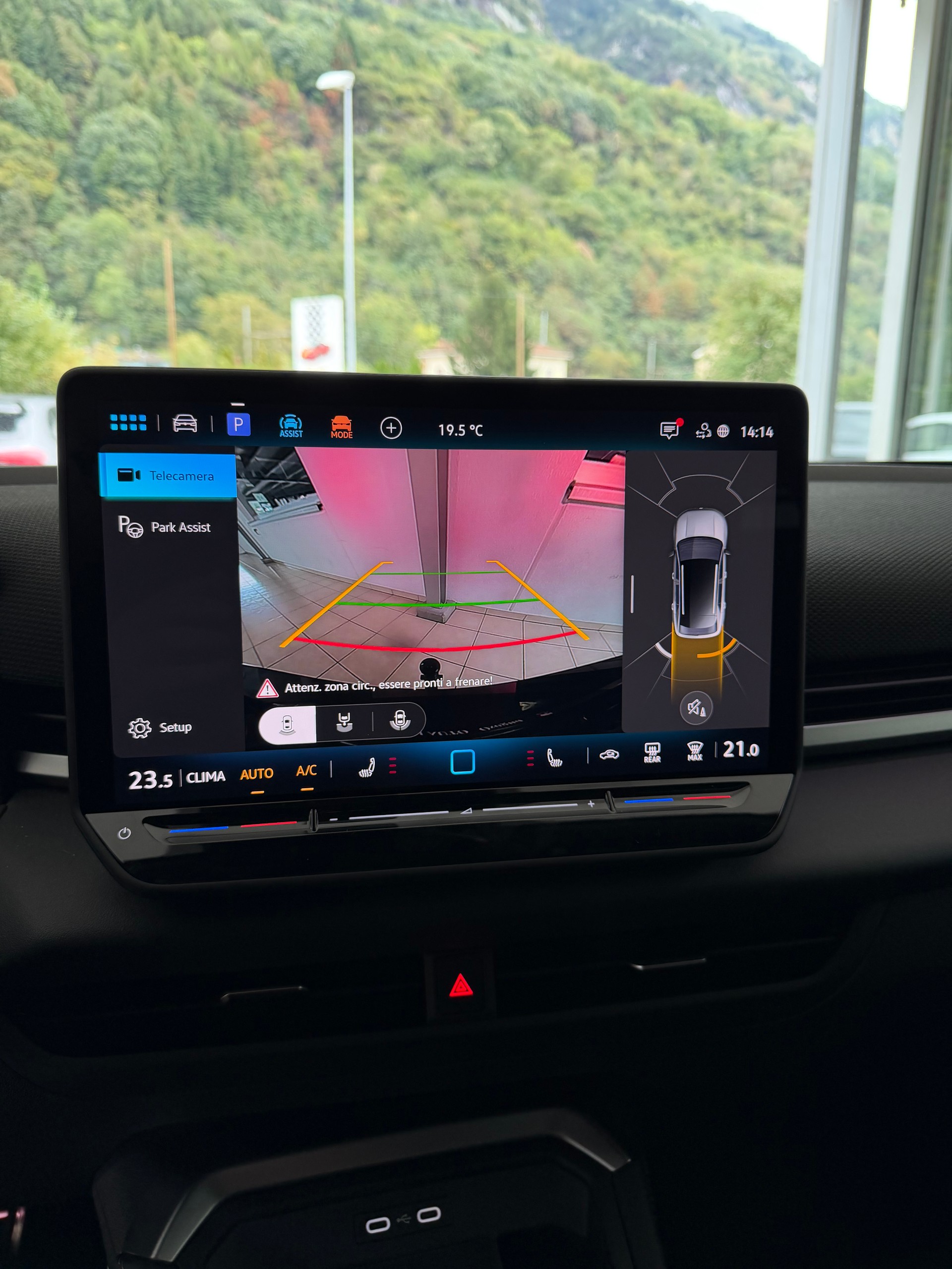 VW T-Roc 1.5 eTSI mHEV R-Line DSG-image-11