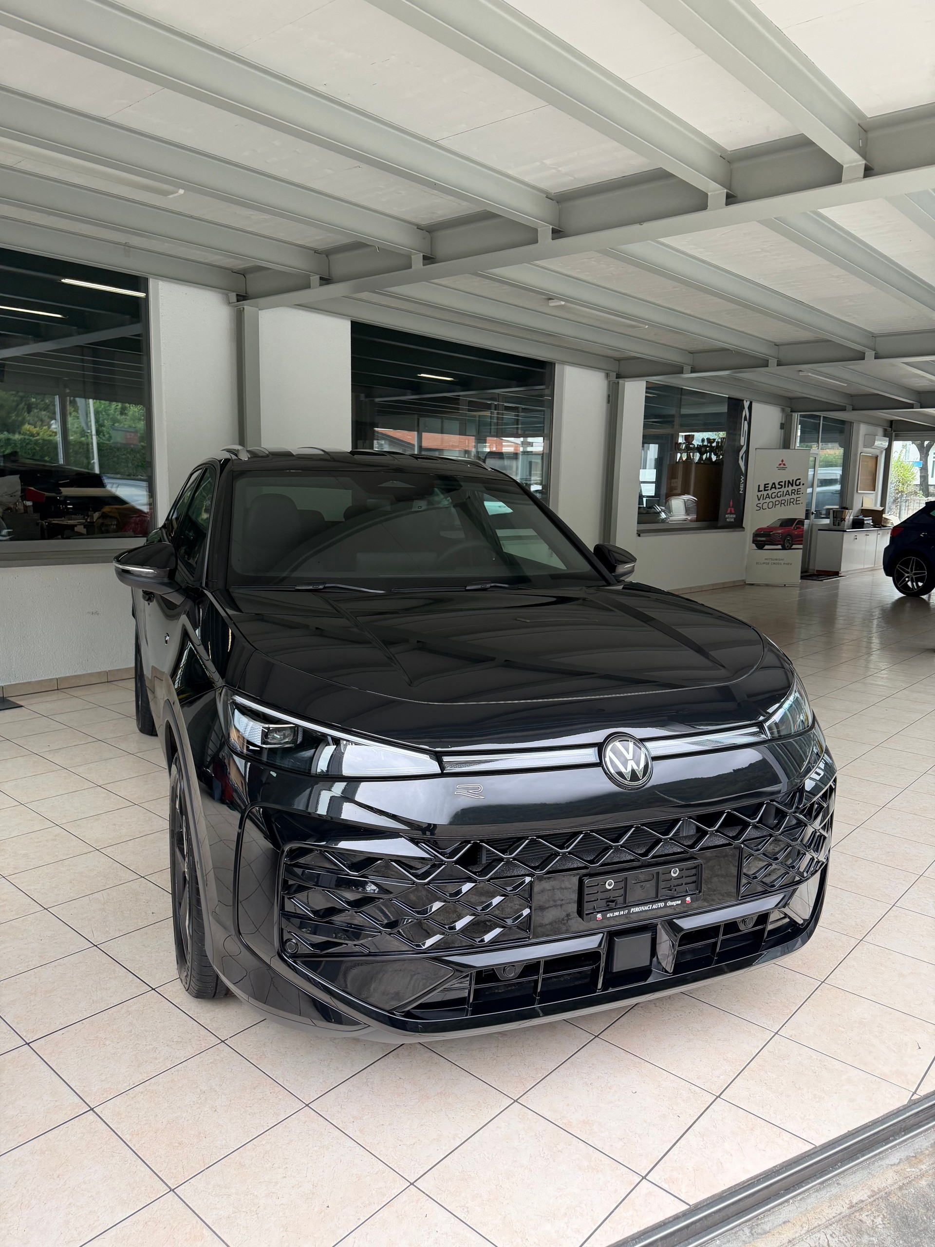 VW T-Roc 1.5 eTSI mHEV R-Line DSG-image-8