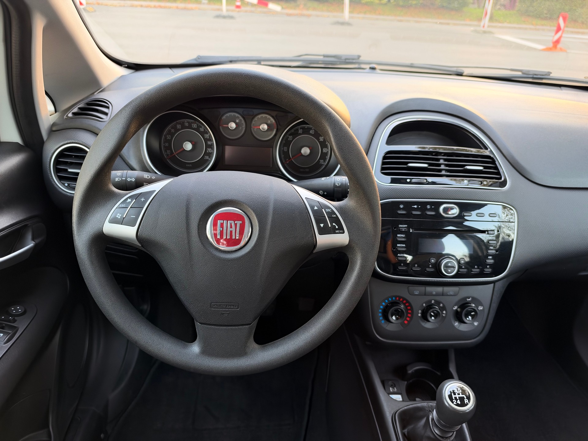 FIAT Punto 1.4 Easy-image-10