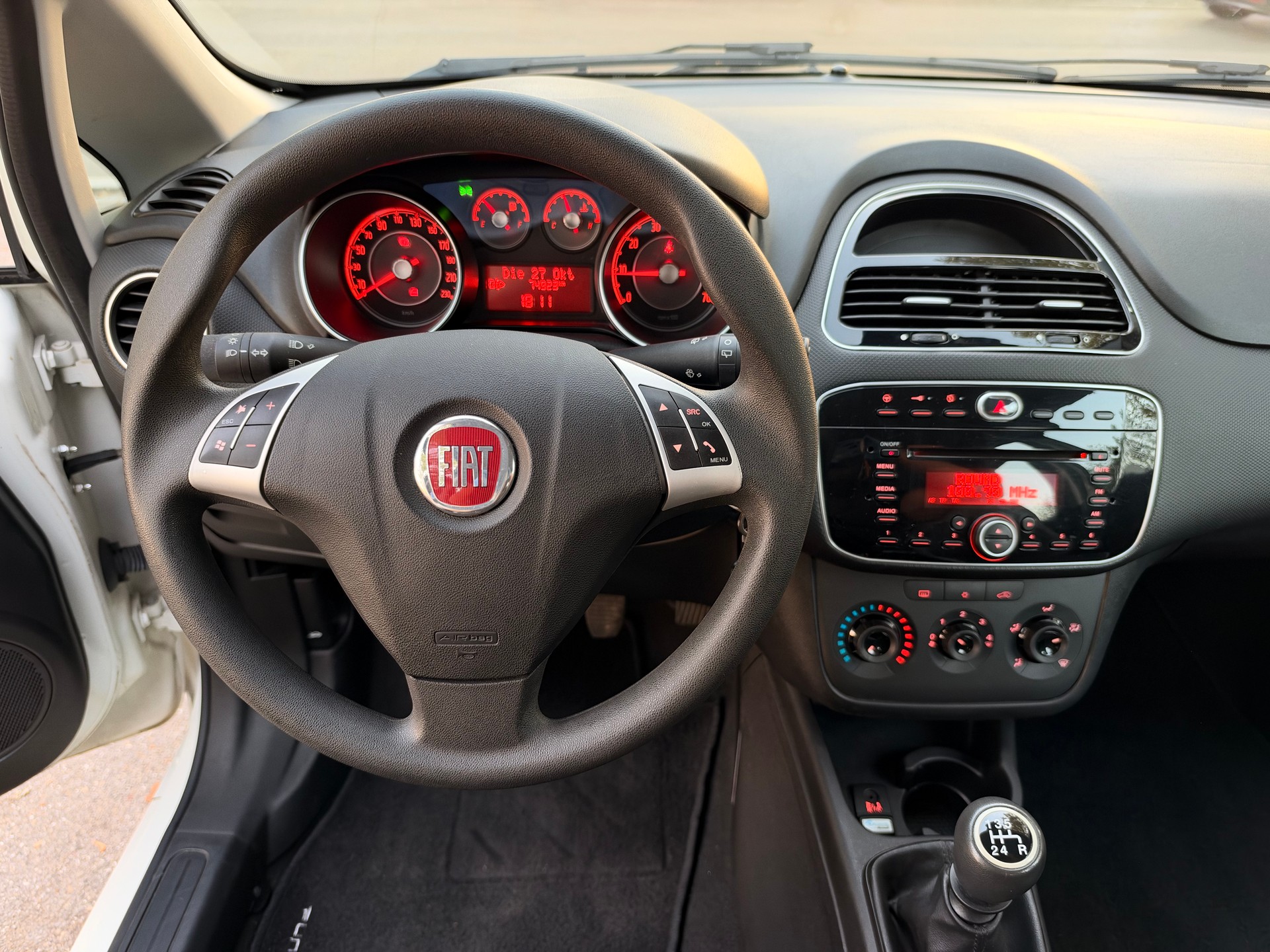 FIAT Punto 1.4 Easy-image-14