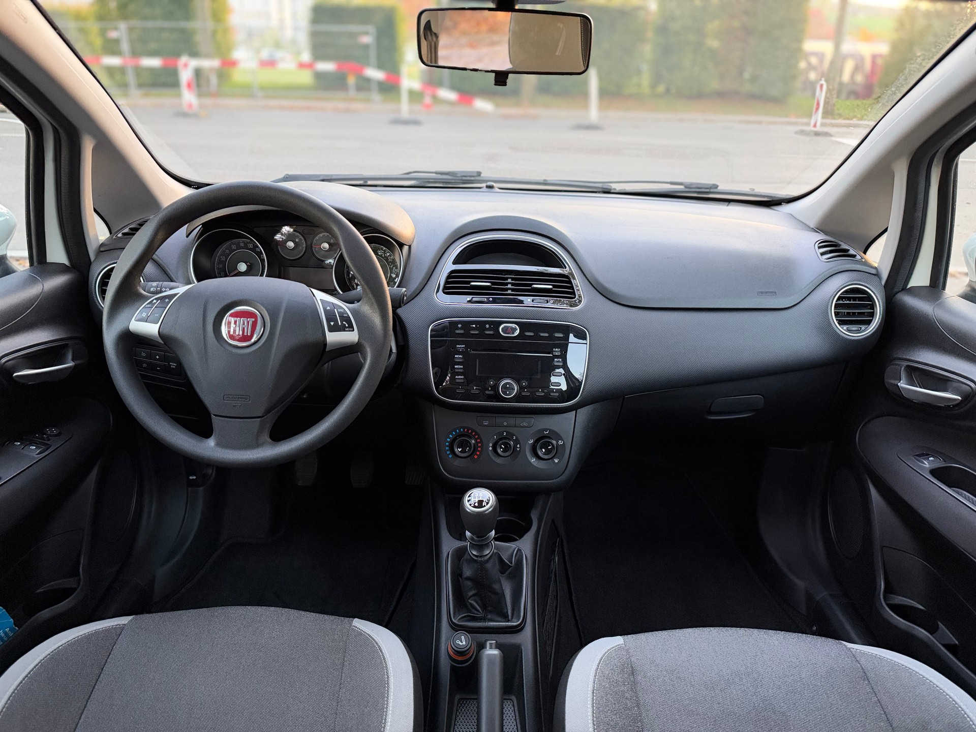 FIAT Punto 1.4 Easy-image-9