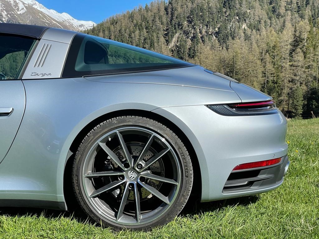 PORSCHE 911 Targa 4 PDK-image-2
