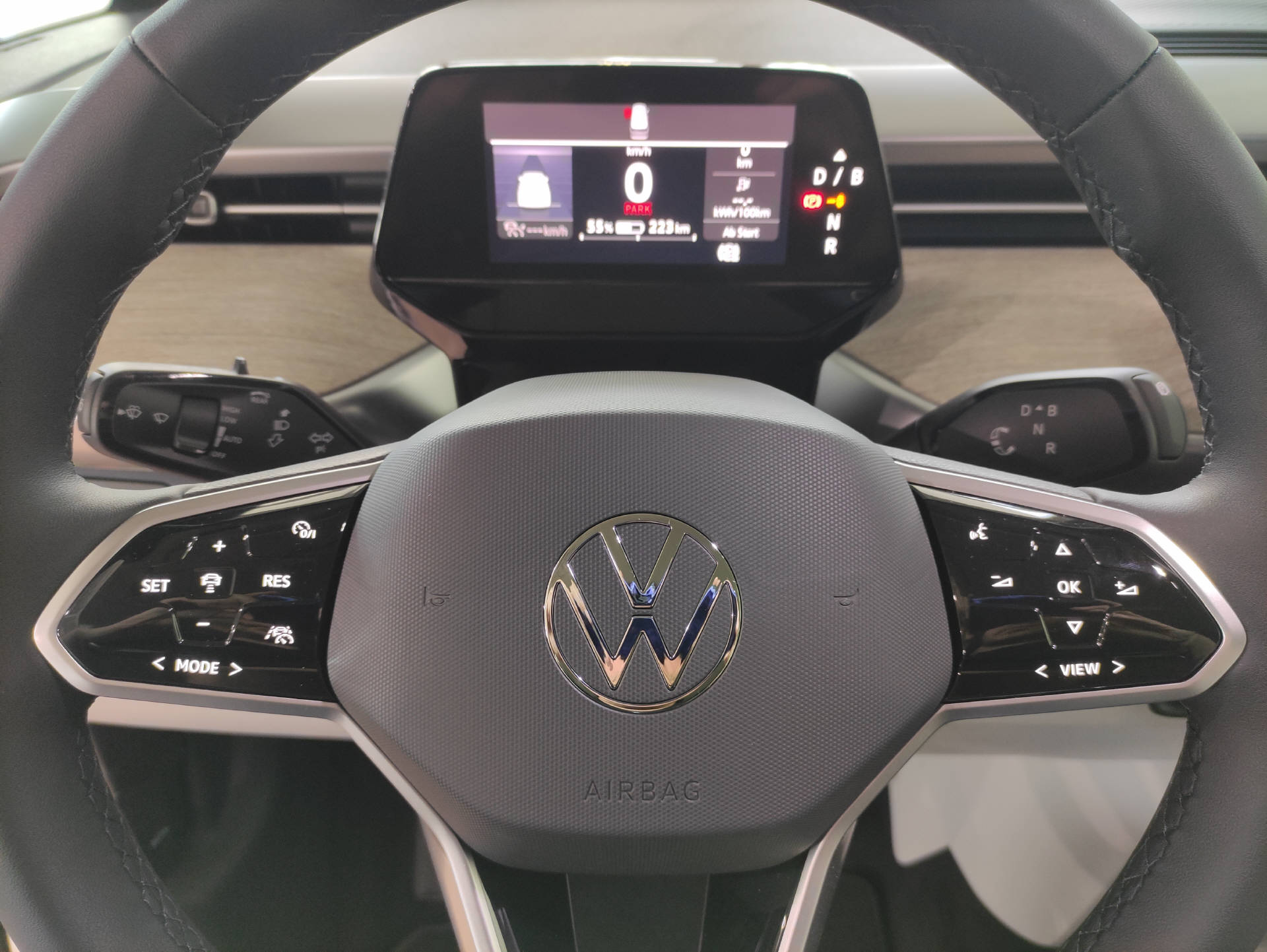 VW ID.Buzz Bus 77kWh Pro-image-5