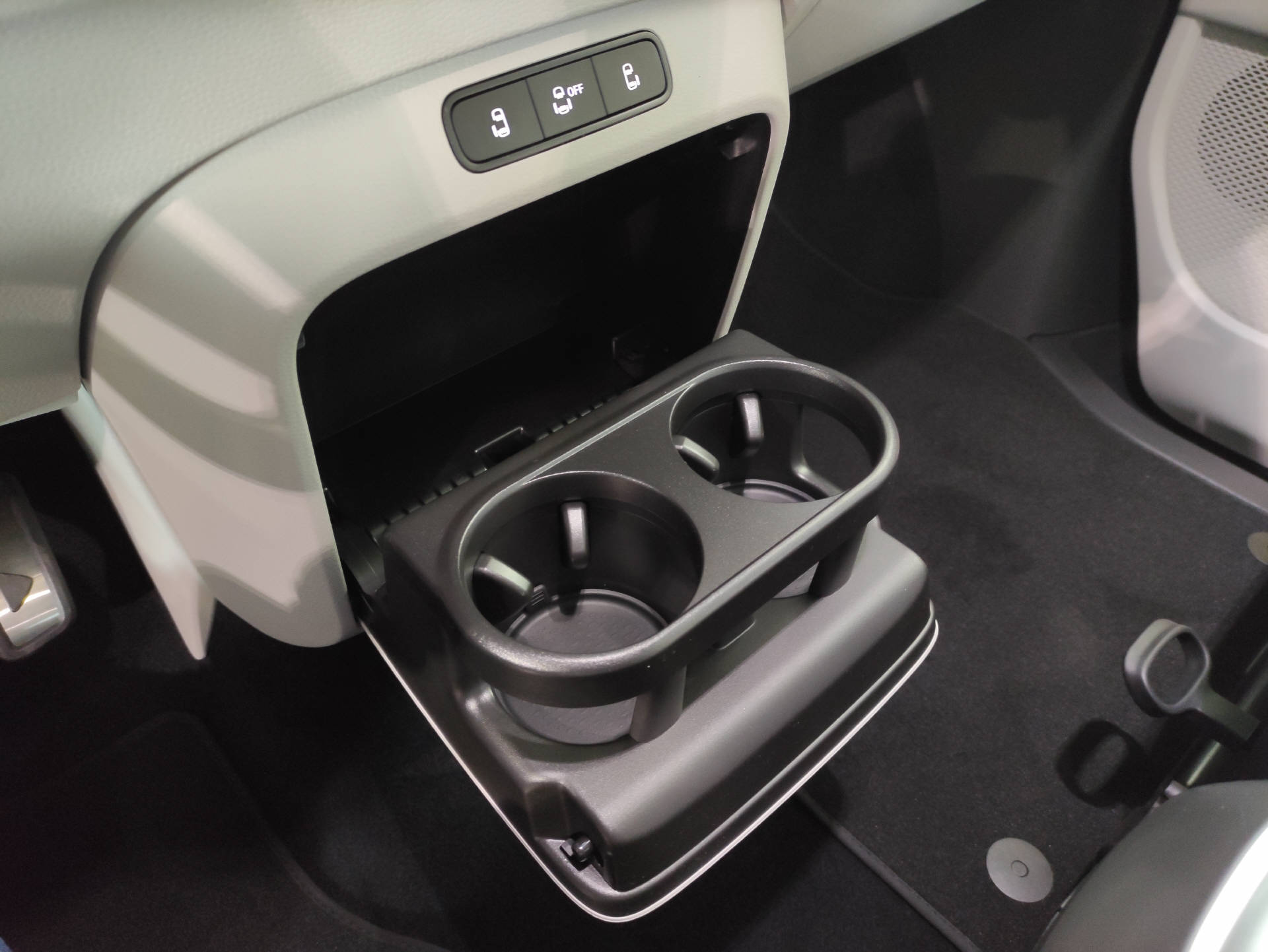 VW ID.Buzz Bus 77kWh Pro-image-11