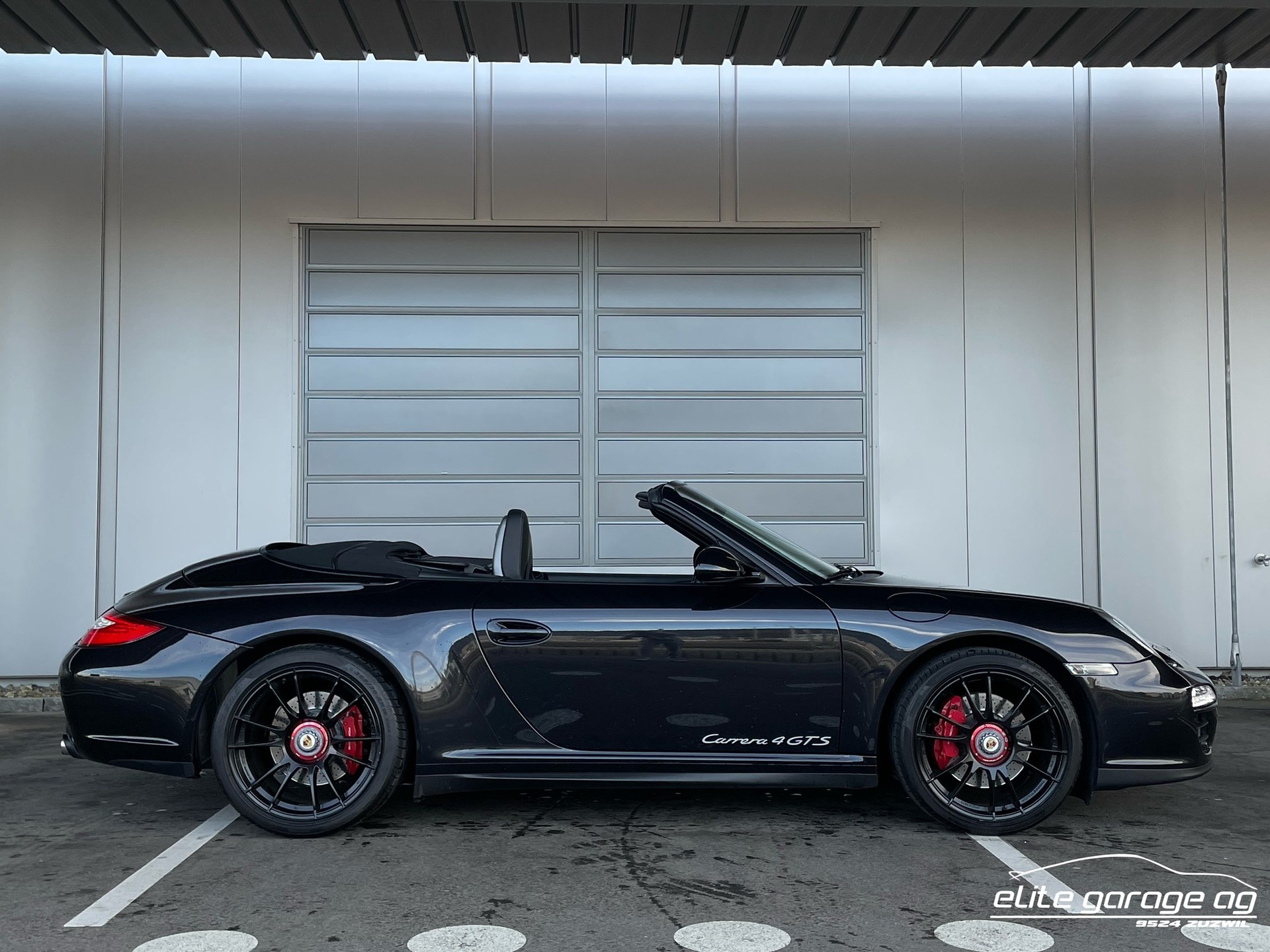 PORSCHE 911 Cabrio Carrera 4 GTS-image-6
