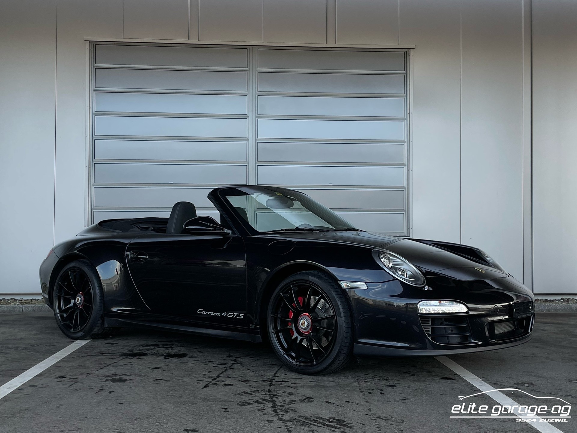 PORSCHE 911 Cabrio Carrera 4 GTS-image-7