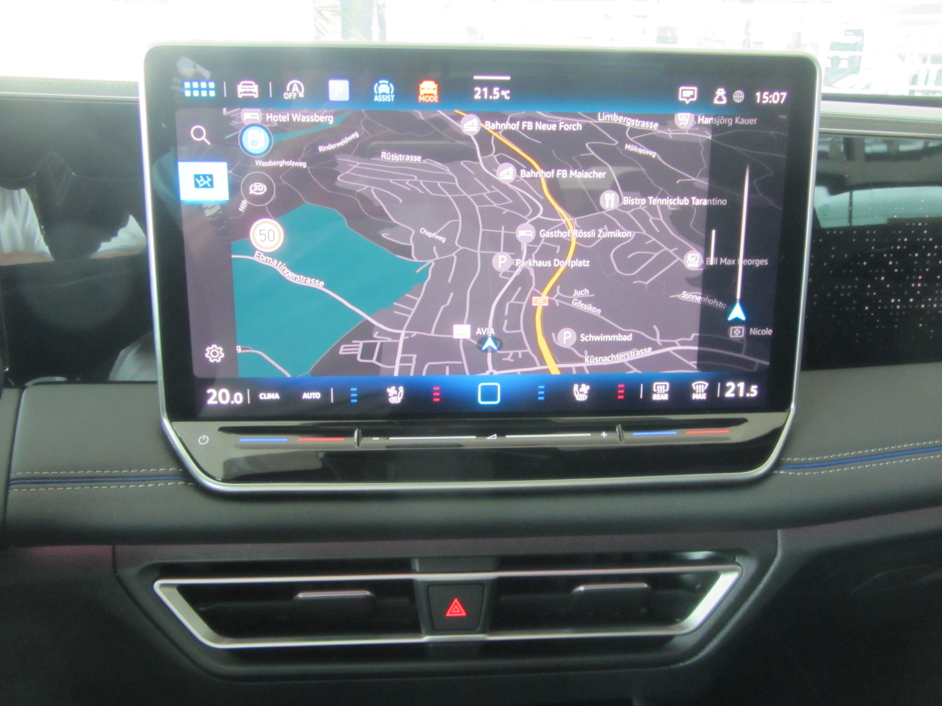 VW Tiguan 2.0 TDI SCR R-Line 4Motion DSG-image-6