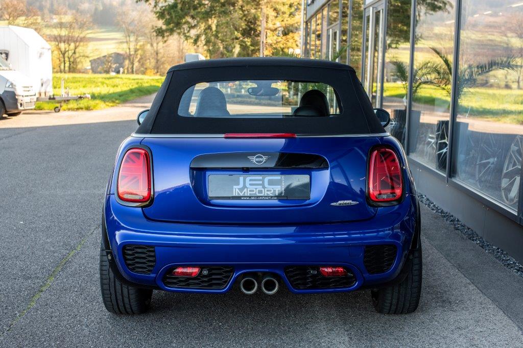 MINI Cooper JCW Cabriolet-image-5