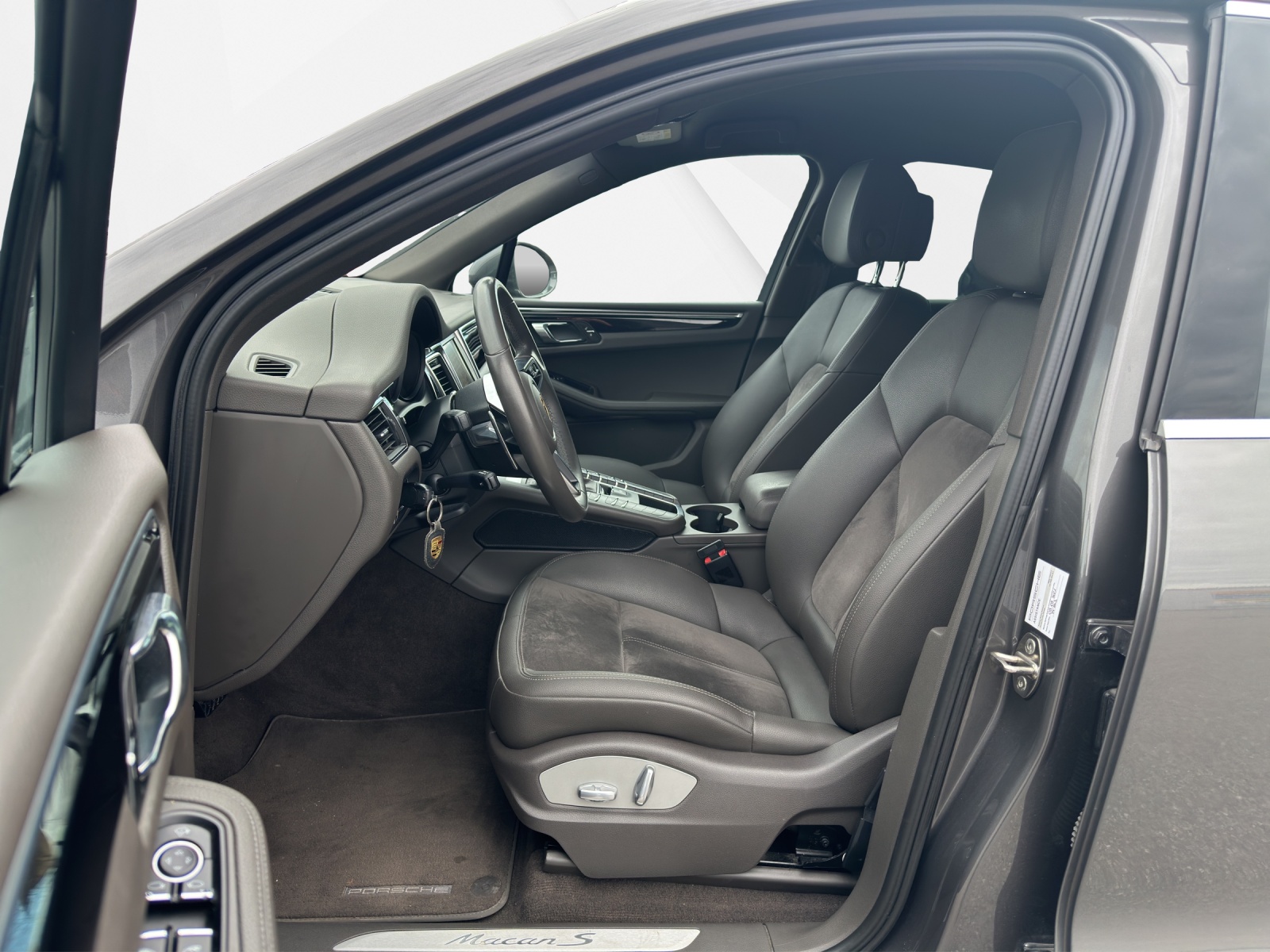 PORSCHE Macan 3.0 V6 S Diesel-image-8