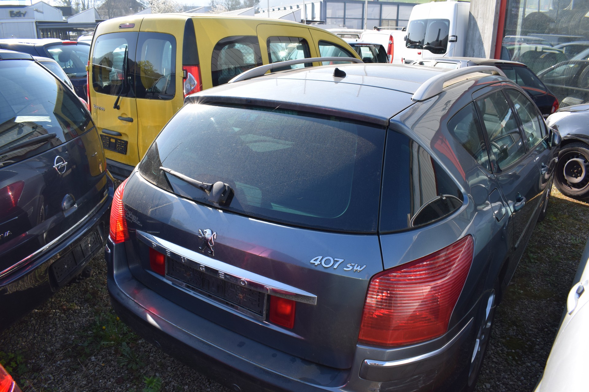 PEUGEOT 407 Break-image-3
