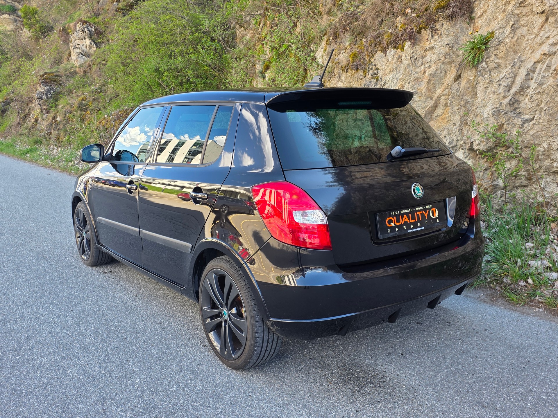 SKODA Fabia 1.2 TSI Monte Carlo-image-2