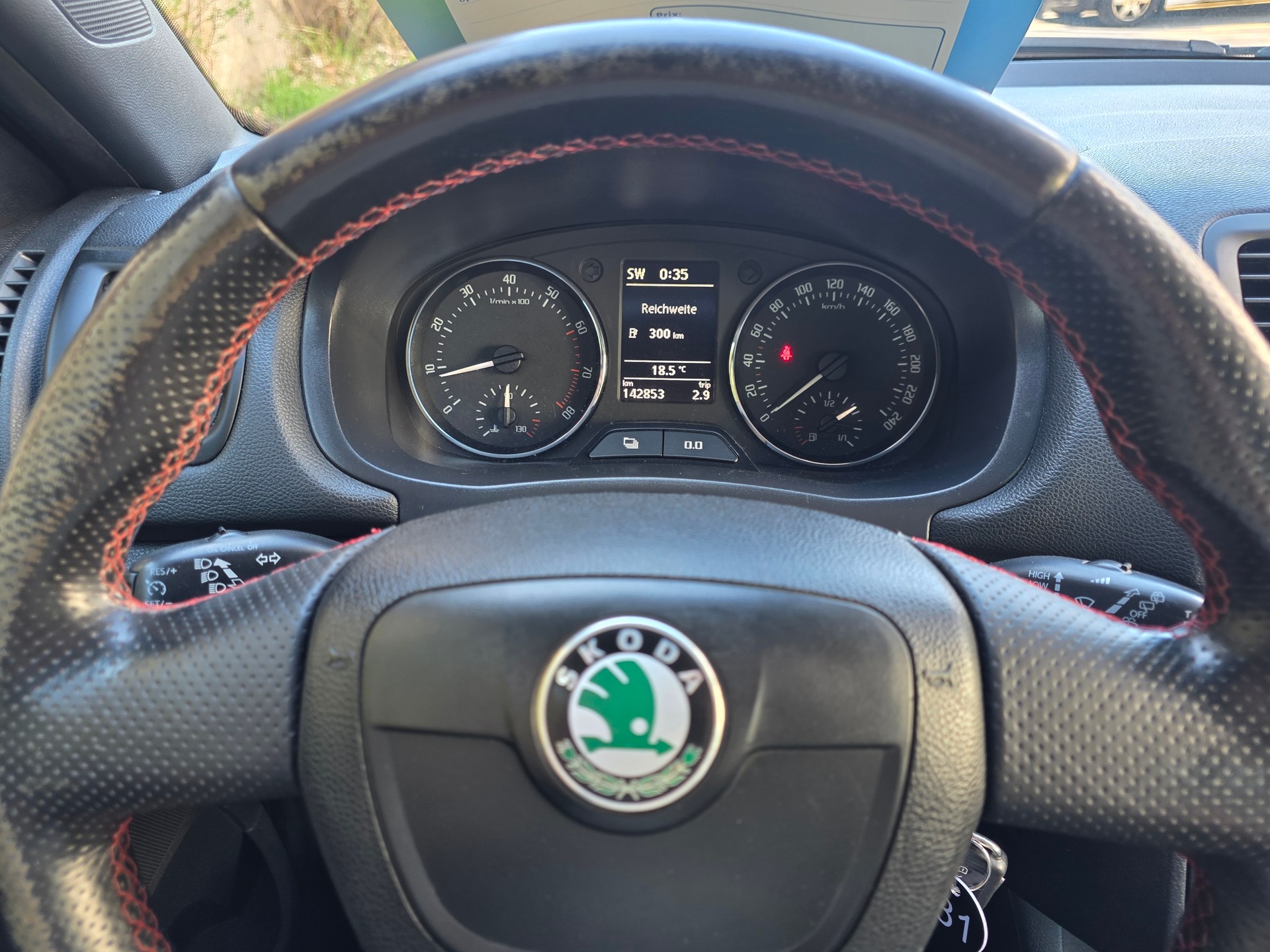 SKODA Fabia 1.2 TSI Monte Carlo-image-11