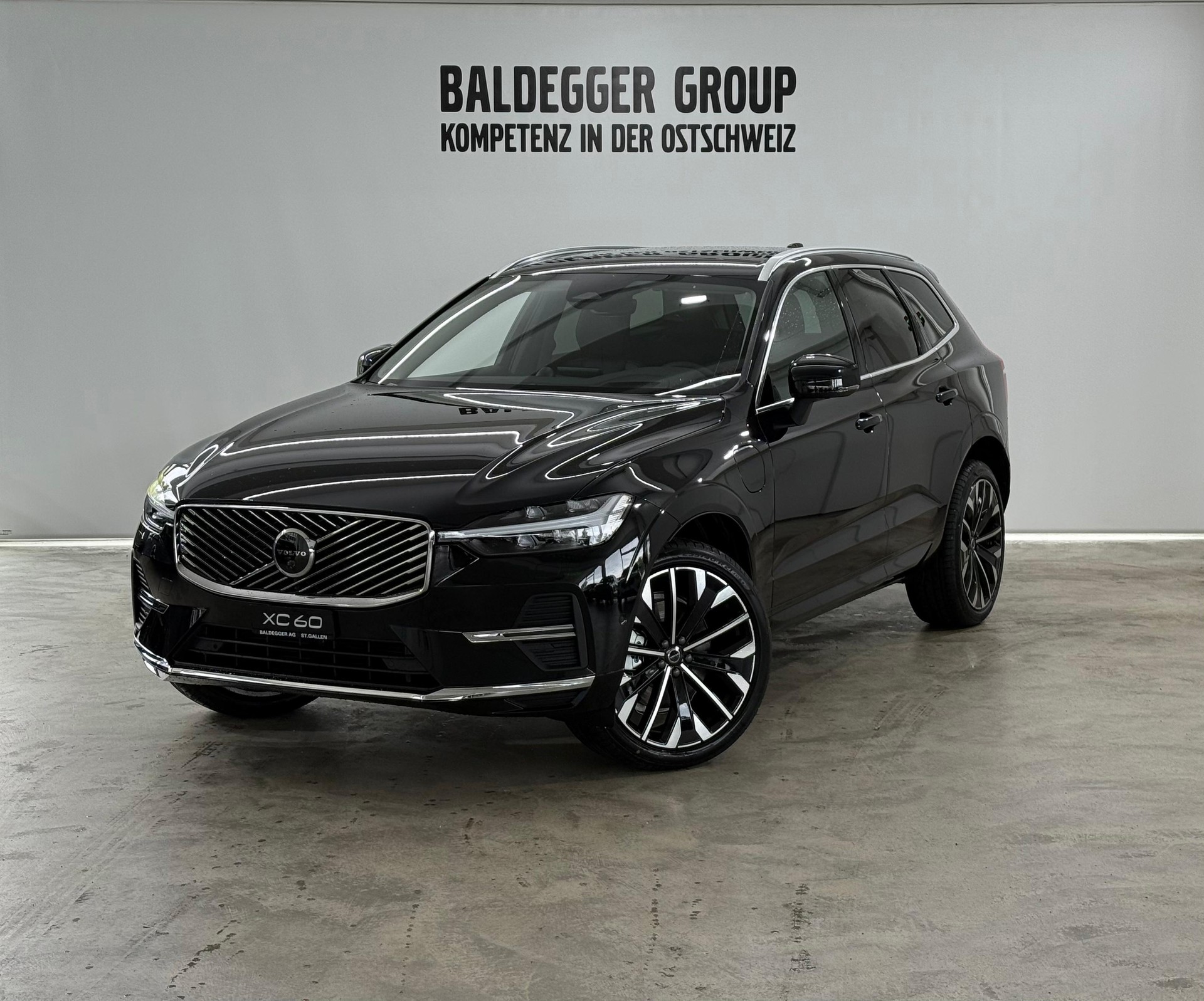 VOLVO XC60 2.0 T6 TE Ultra Bright eA-image-0