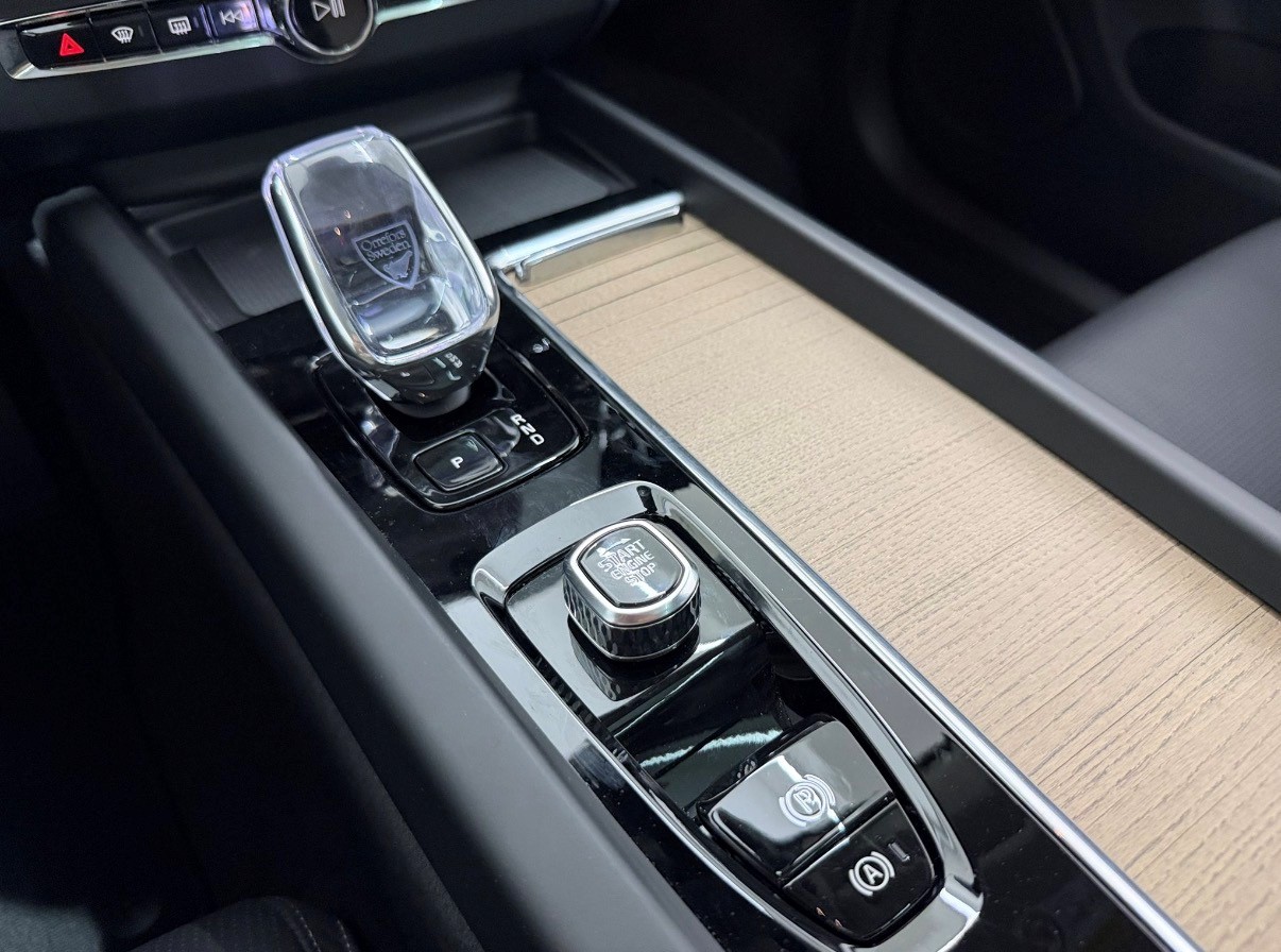 VOLVO XC60 2.0 T6 TE Ultra Bright eA-image-14