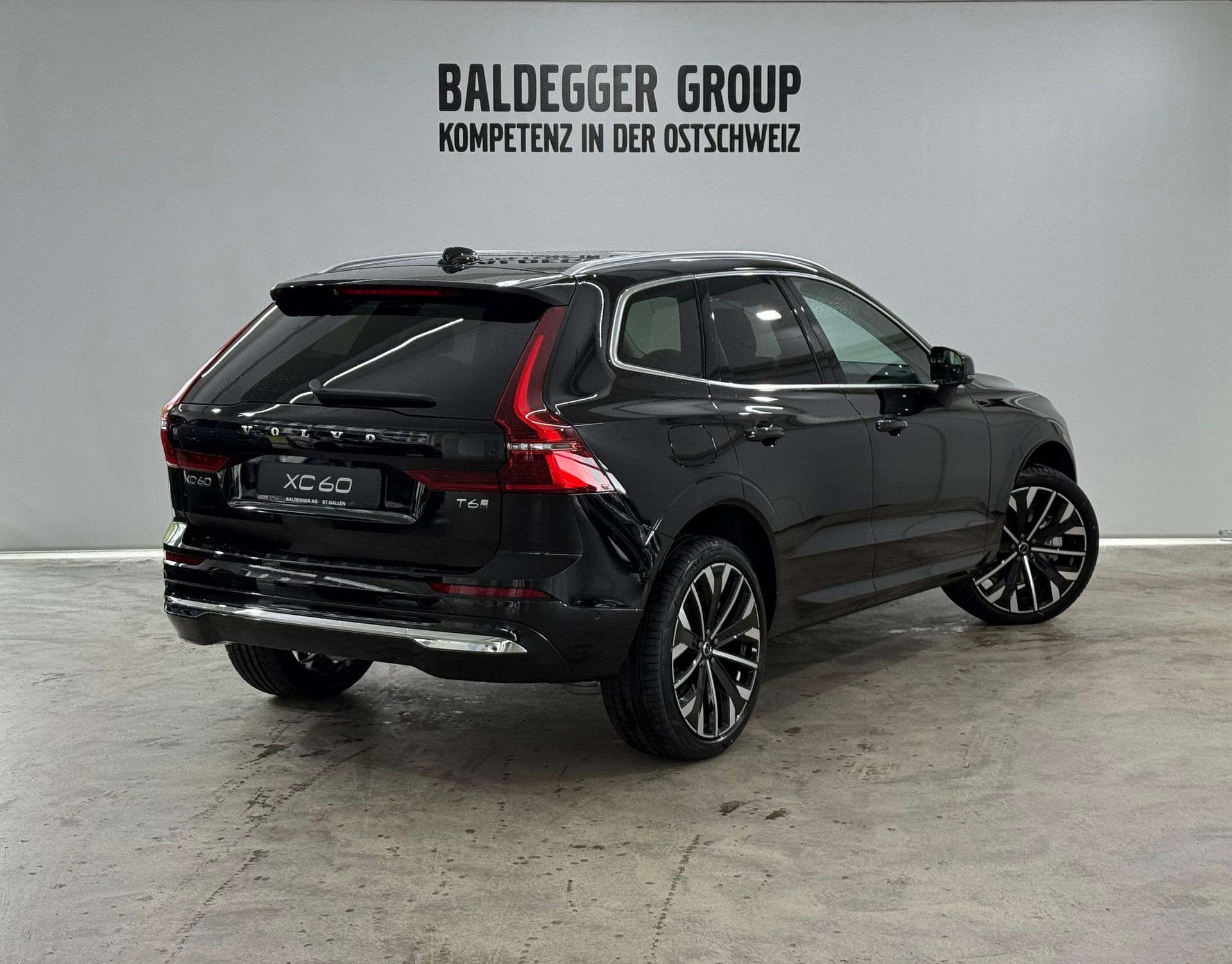 VOLVO XC60 2.0 T6 TE Ultra Bright eA-image-2