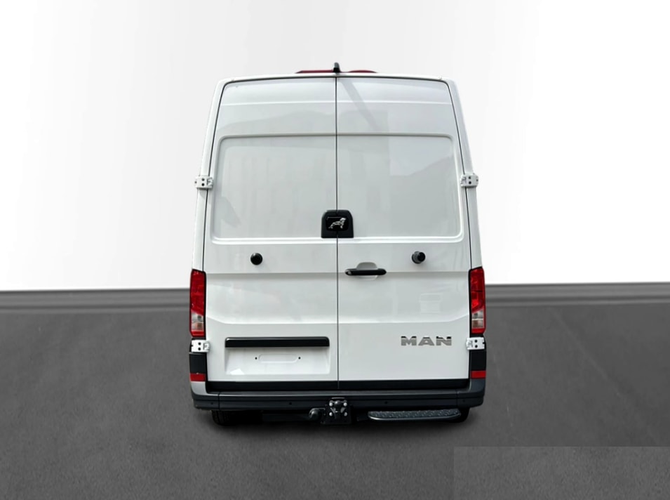 MAN TGE 3.180 Standard 4x4 Automat-image-3