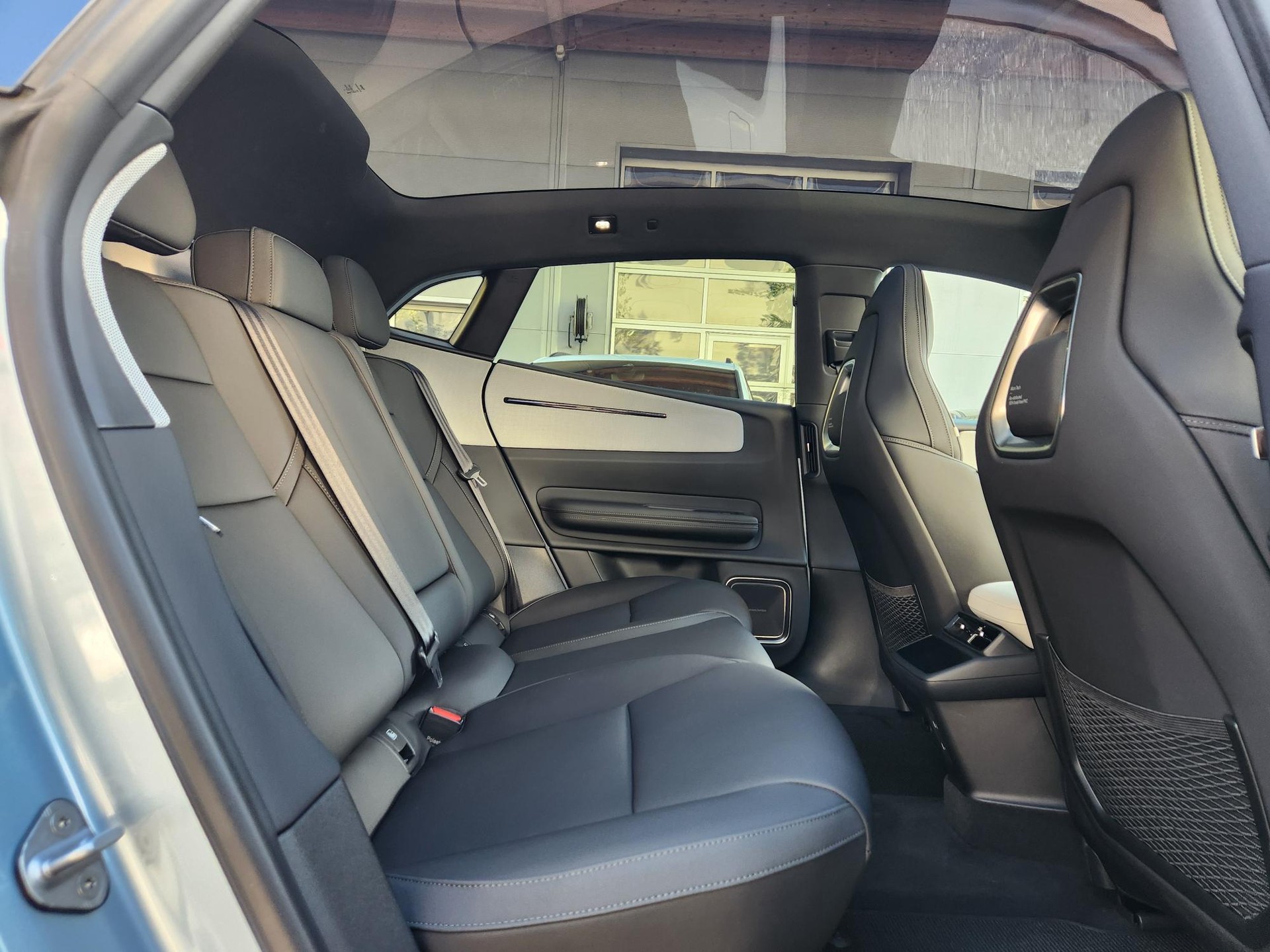 POLESTAR Polestar 4 Long Range Single 100kWh ** GRATIS SERVICE - GLASDACH - PILOT PAKET - HARMAN KARDON SOUND - GARANTIE BIS 07.2034 **-image-9