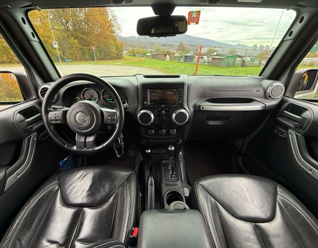 JEEP Wrangler 2.8 CRD Sahara Automatic hardtop-image-3