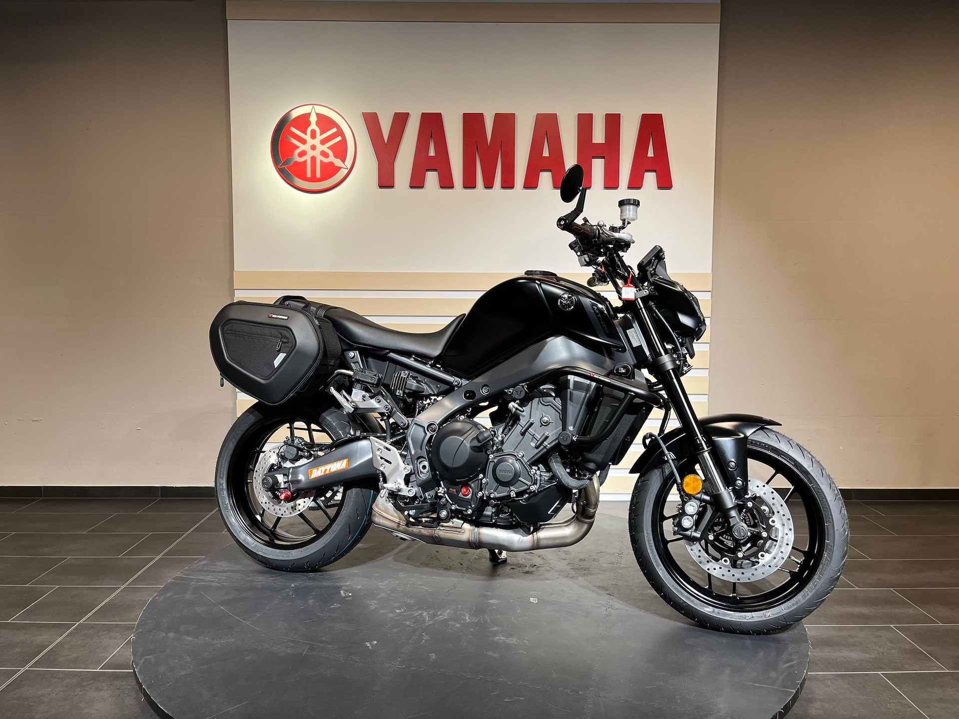 YAMAHA MT-09 Motochic Edition-showroom-element-1