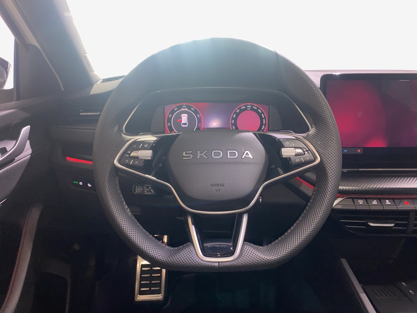 SKODA Octavia Combi 2.0 TSI DSG Sport Line 4x4-image-6