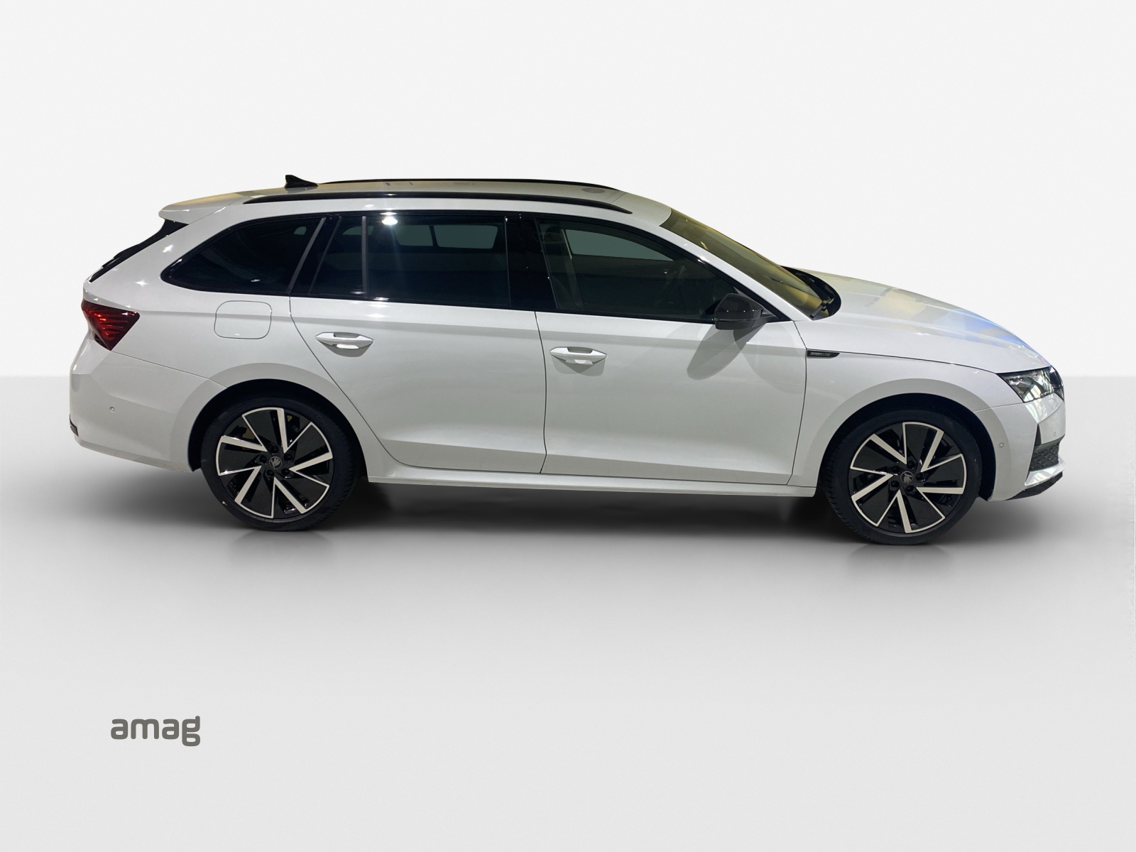 SKODA Octavia Combi 2.0 TSI DSG Sport Line 4x4-image-1