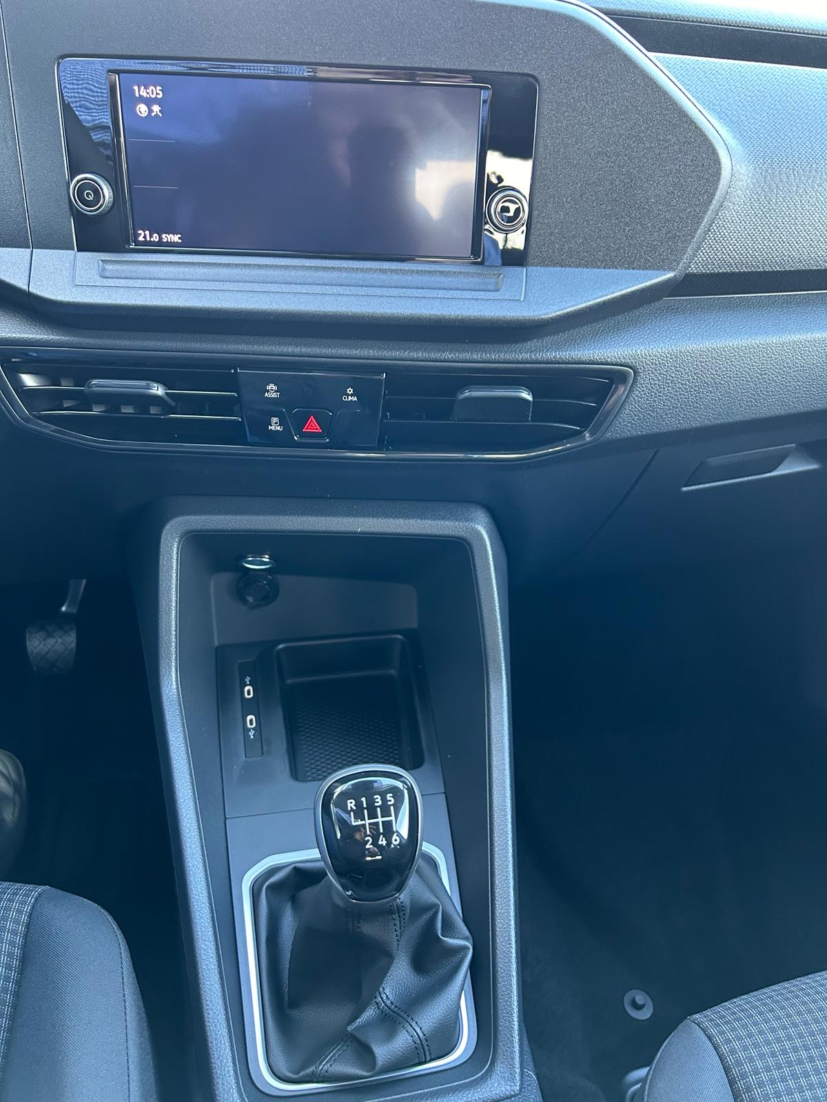 VW Caddy 2.0 TDI Liberty 4Motion-image-4