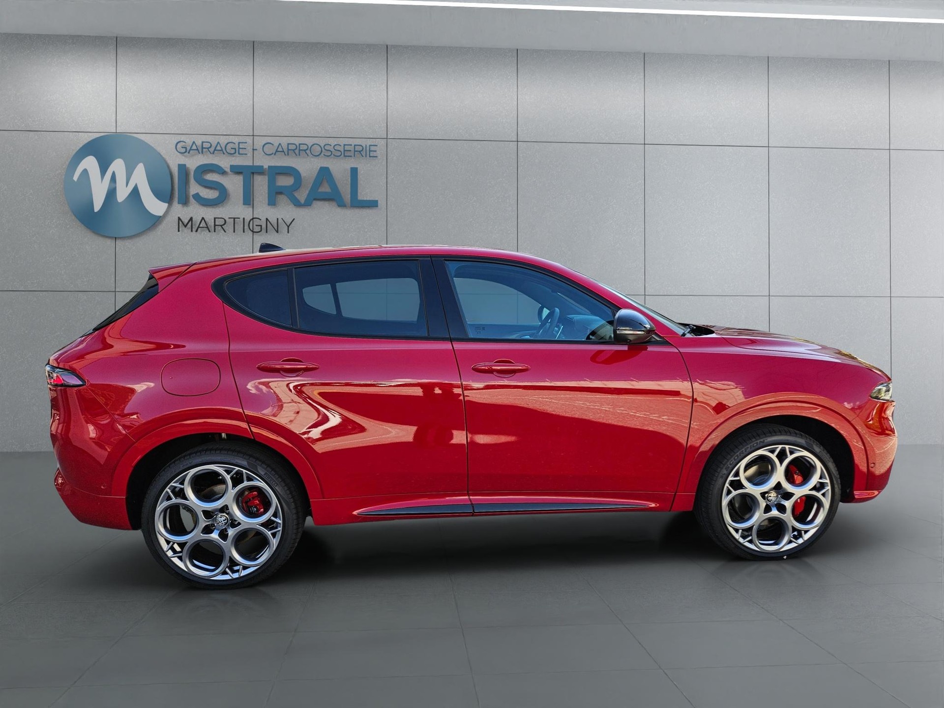 ALFA ROMEO Tonale 1.3 Plug-in Hybrid Tributo Italiano Q4-image-3