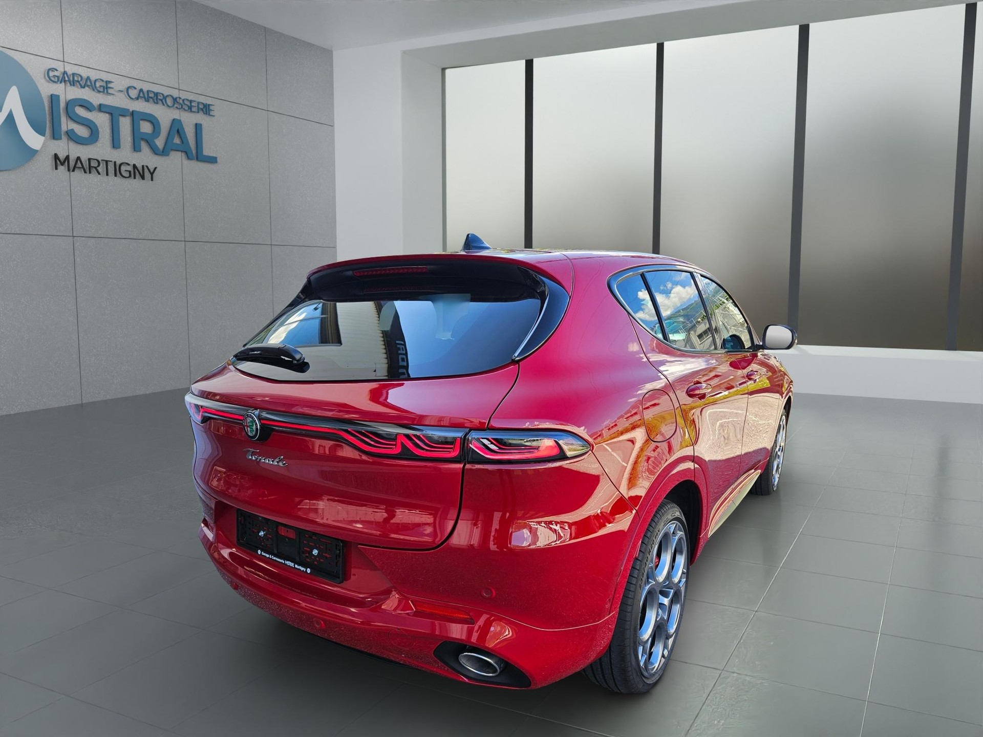 ALFA ROMEO Tonale 1.3 Plug-in Hybrid Tributo Italiano Q4-image-2