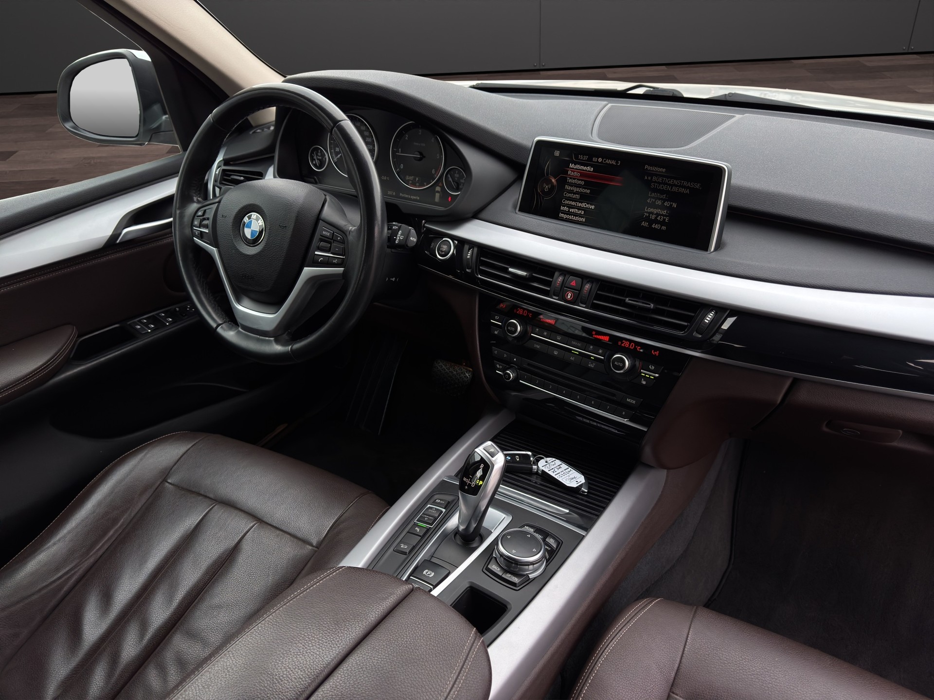 BMW X5 xDrive 25d Steptronic-image-22