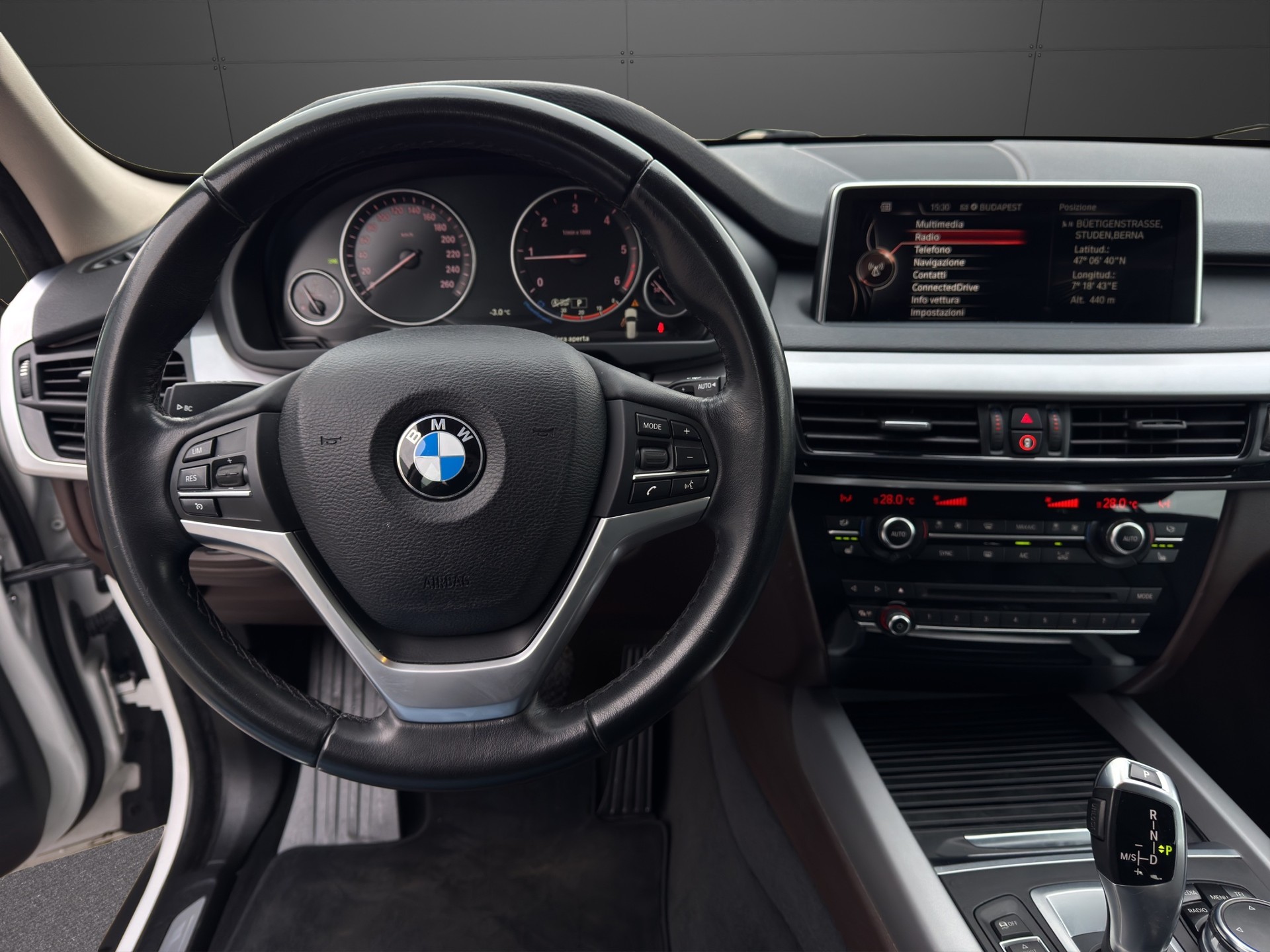 BMW X5 xDrive 25d Steptronic-image-11
