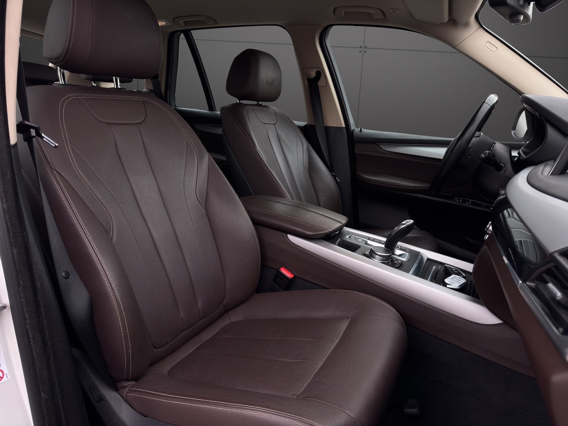 BMW X5 xDrive 25d Steptronic-image-21