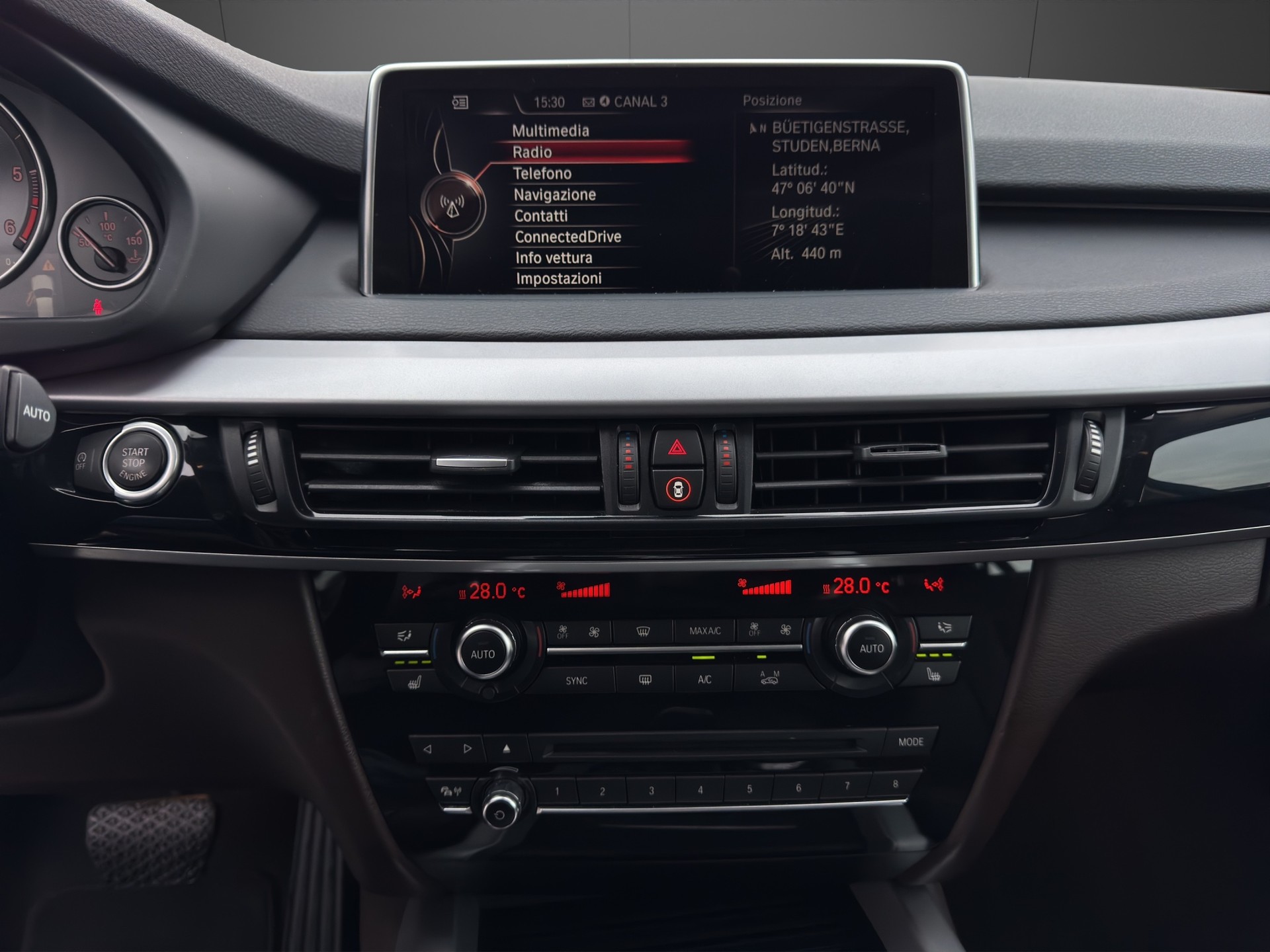 BMW X5 xDrive 25d Steptronic-image-13