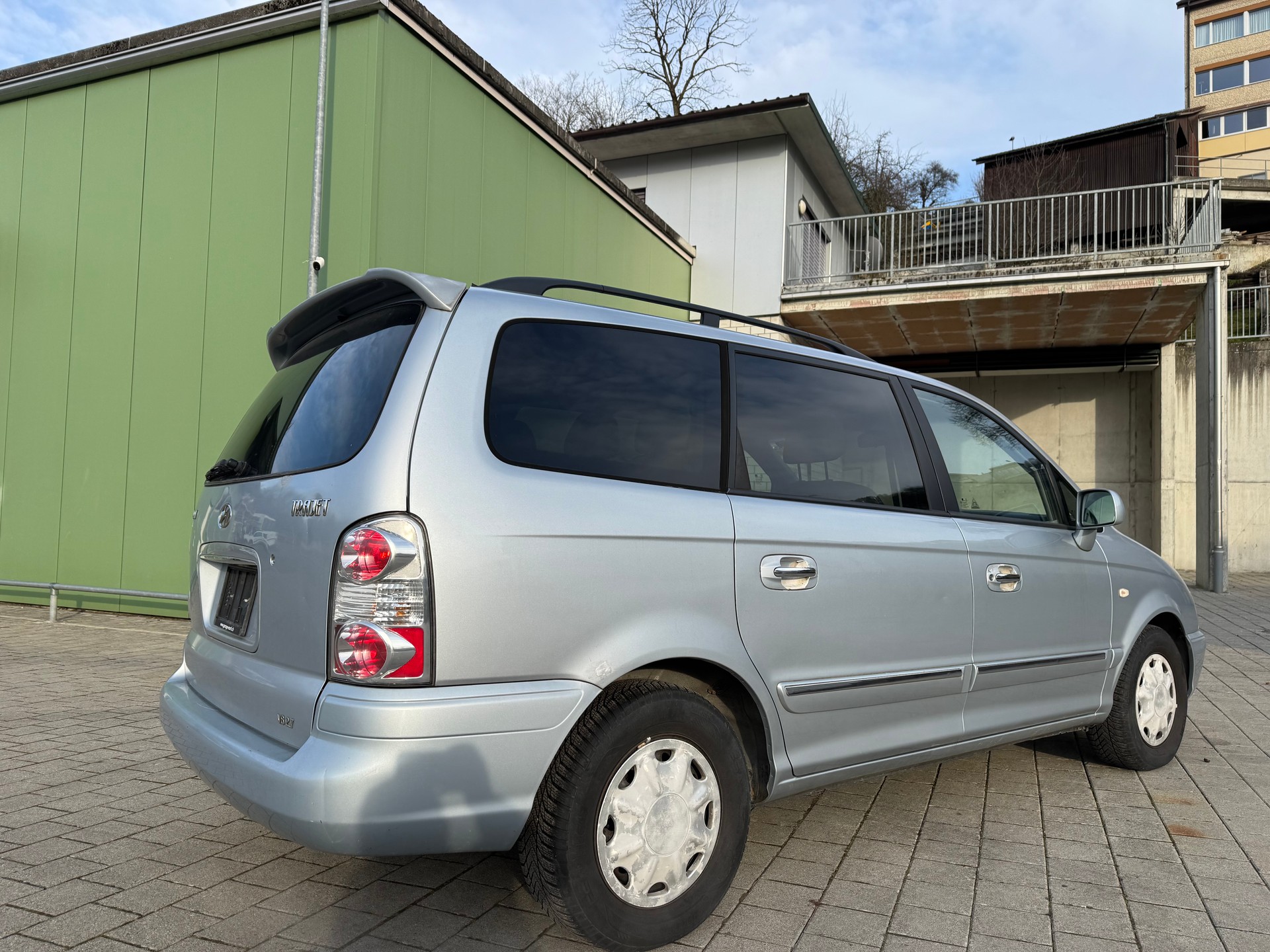 HYUNDAI Trajet 2.7 V6 GLS Automatic-image-4