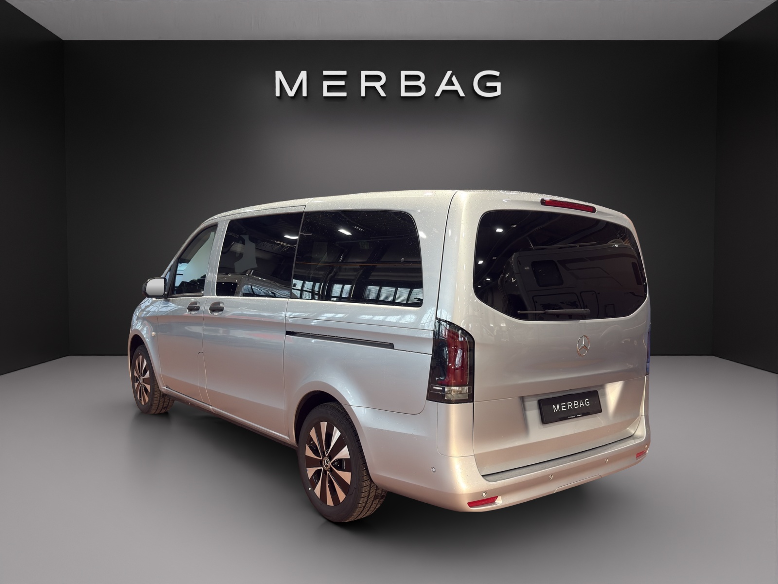 MERCEDES-BENZ Vito 116 CDI Lang Tourer 9G-Tronic 4M Select-image-4