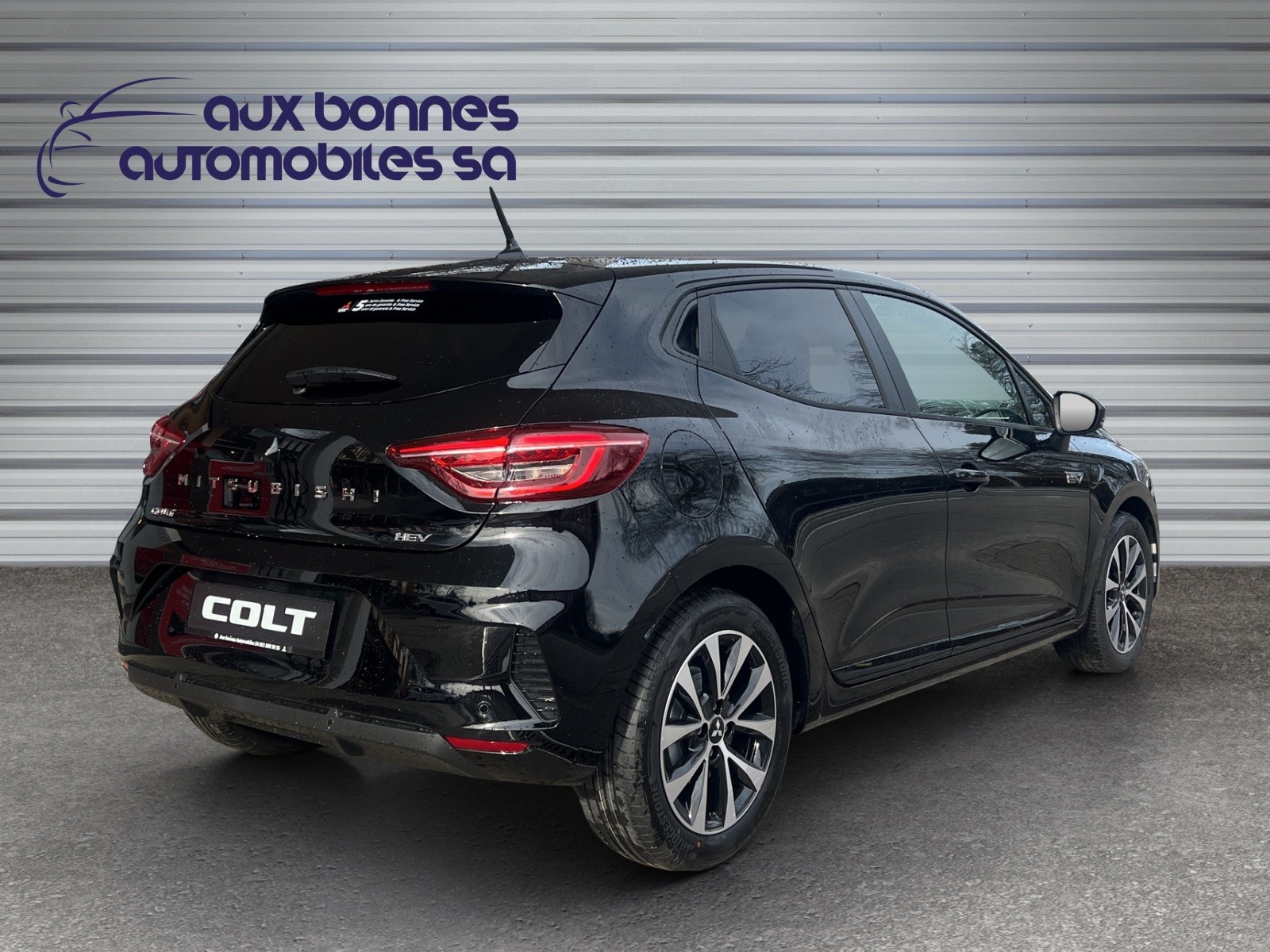 MITSUBISHI COLT 1.6 HEV Invite+-showroom-element-2