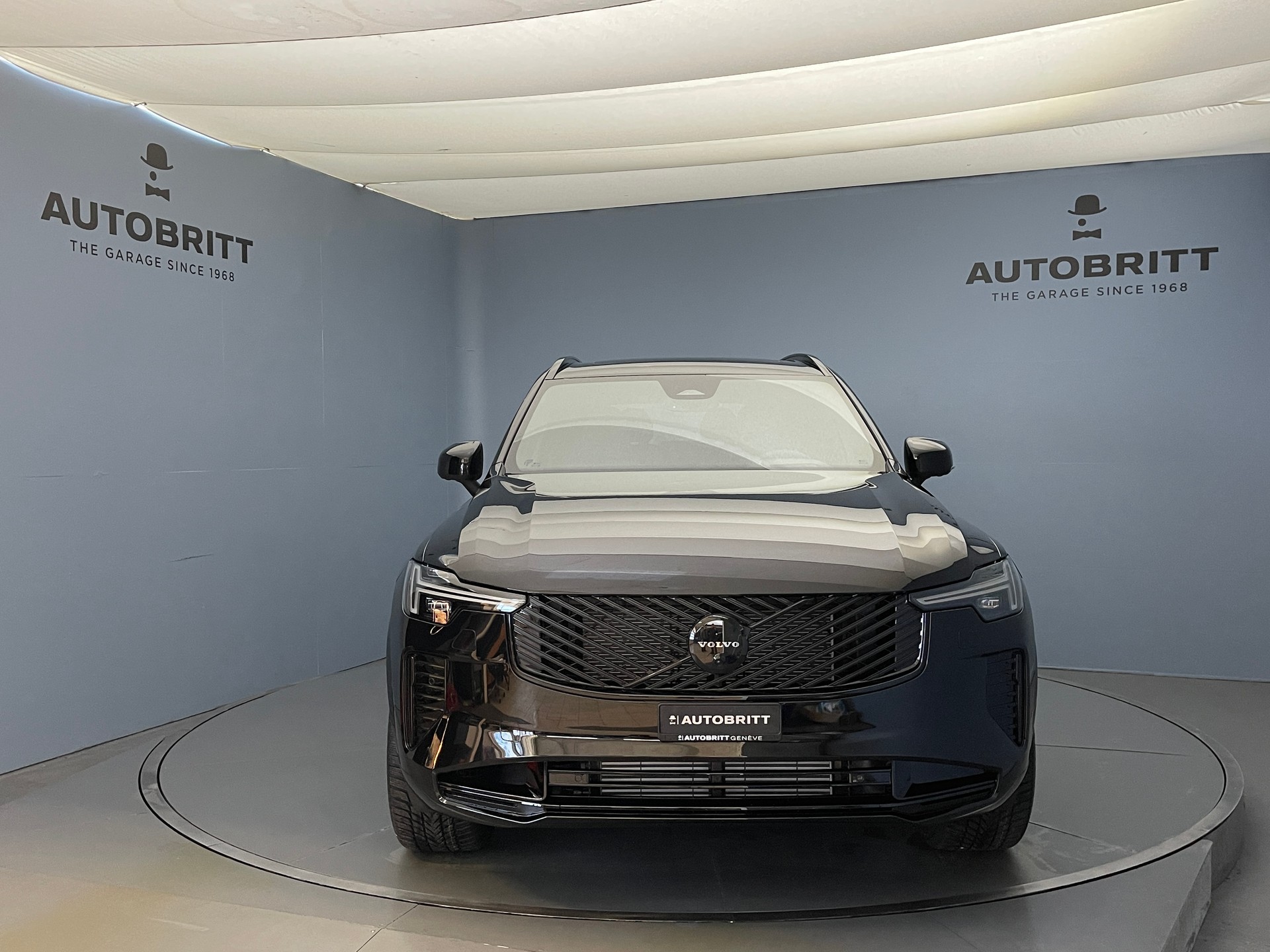 VOLVO XC90 2.0 T8 TE Black Edition eAWD-showroom-element-1