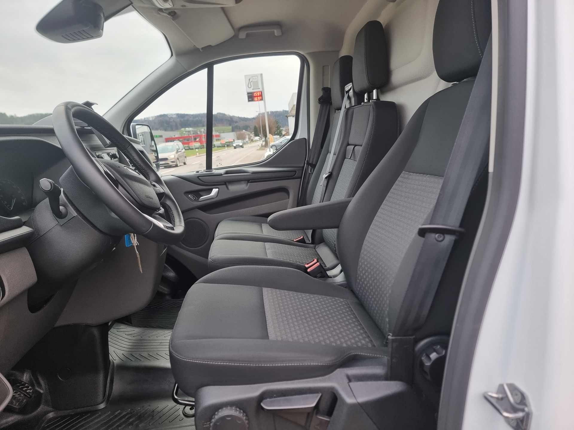 FORD Transit Custom Van 280 L1H1 Trend-image-6