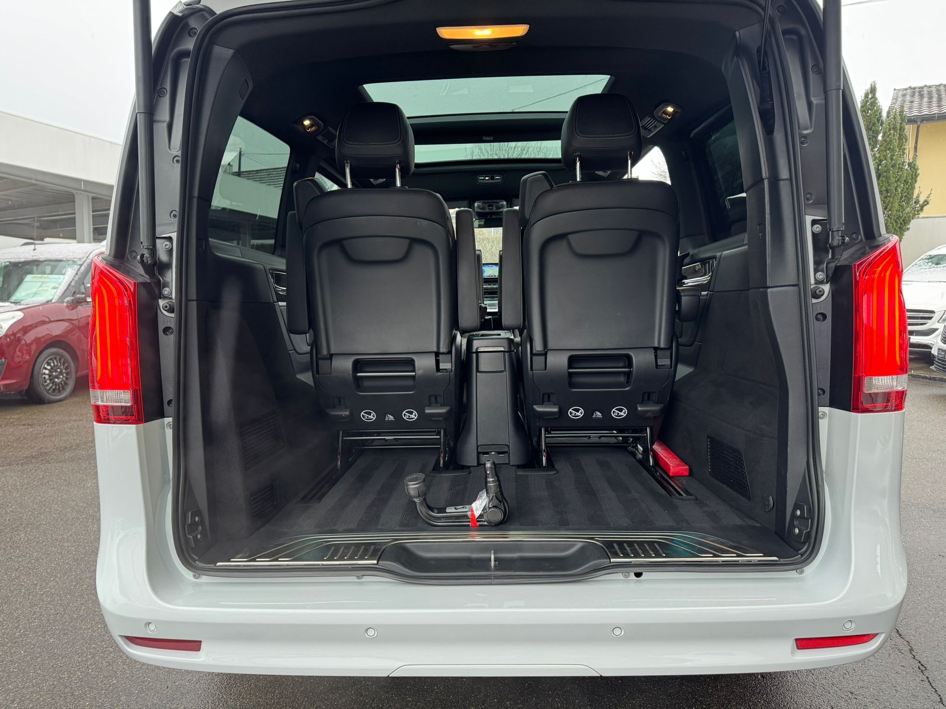 MERCEDES-BENZ V 250 d lang Avantgarde 4Matic G-Tronic-image-8
