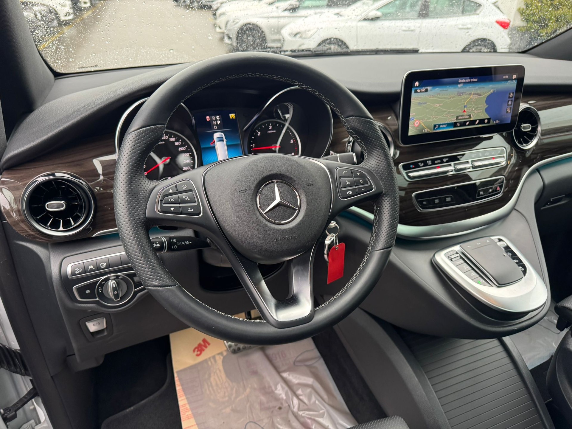 MERCEDES-BENZ V 250 d lang Avantgarde 4Matic G-Tronic-image-14
