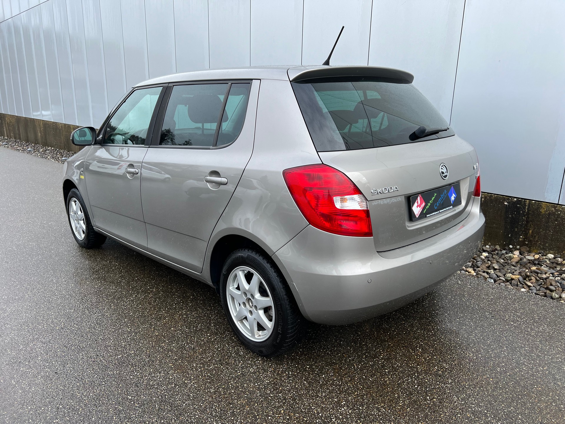 SKODA Fabia 1.2 TSI Fresh-image-2