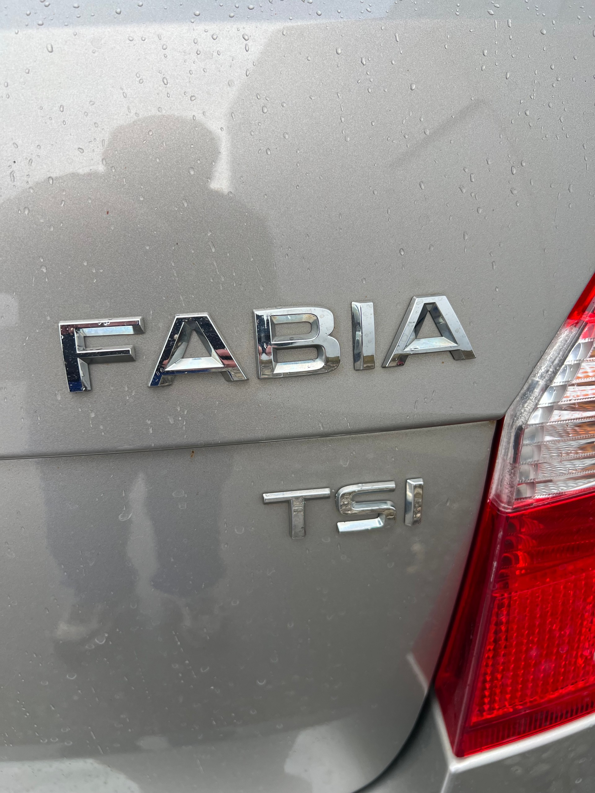 SKODA Fabia 1.2 TSI Fresh-image-12