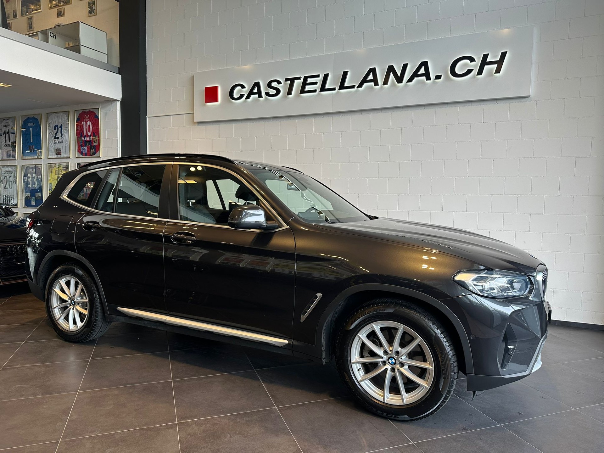BMW X3 xDrive 20i-image-0