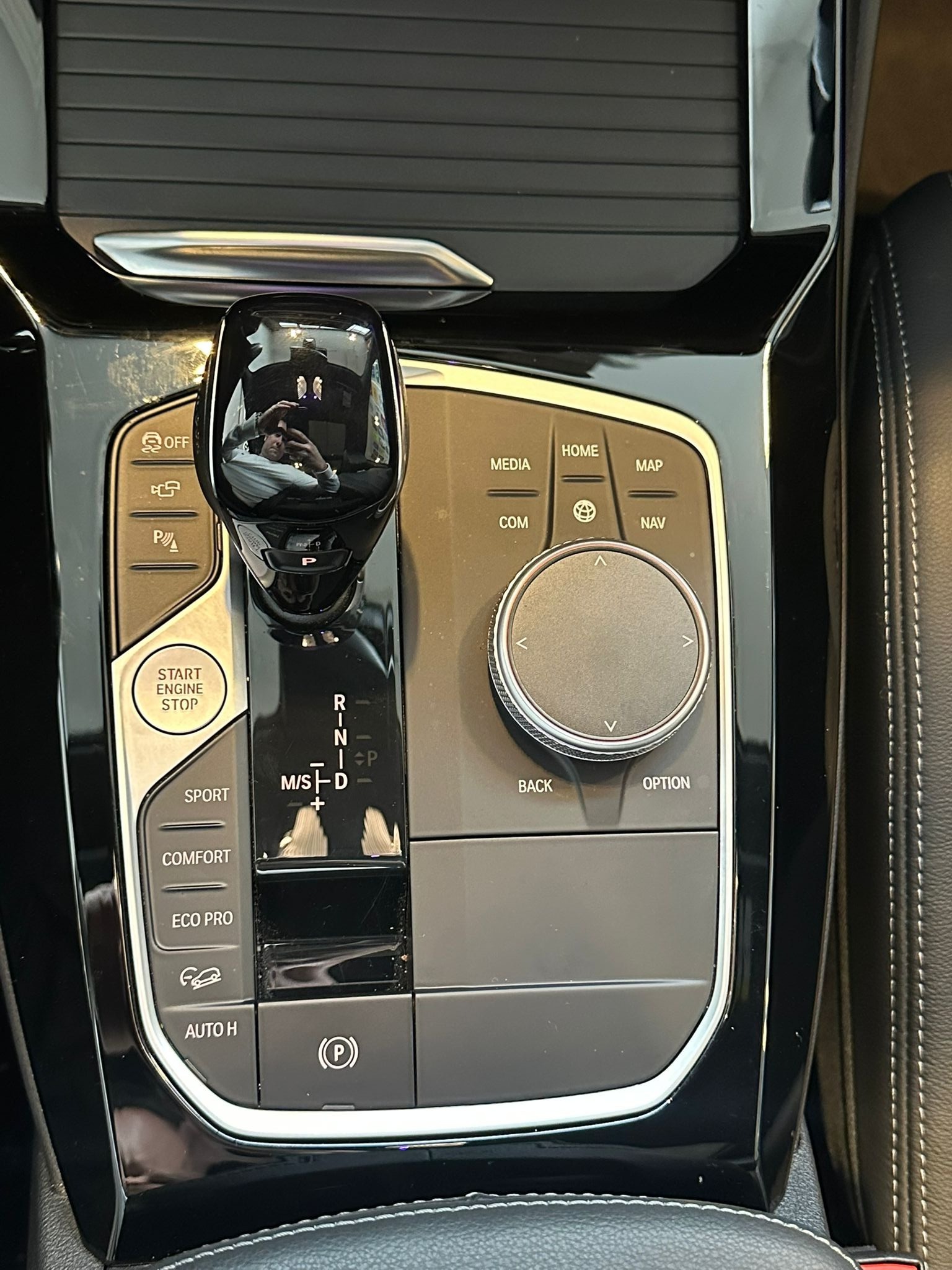 BMW X3 xDrive 20i-image-13