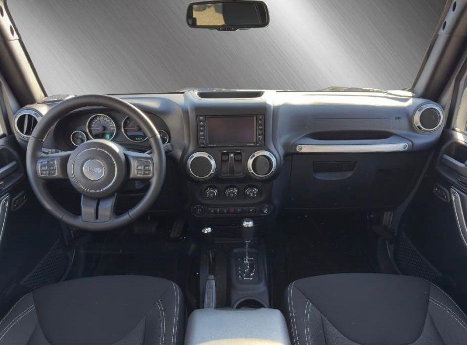 JEEP Wrangler 2.8 CRD Rubicon-image-9