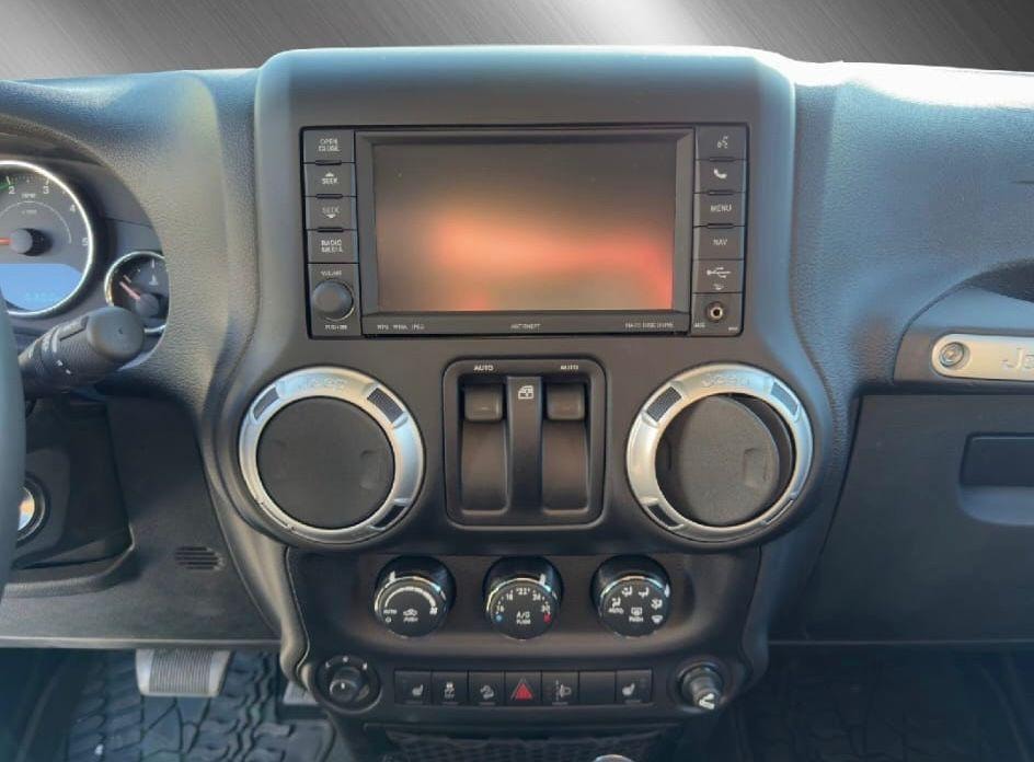 JEEP Wrangler 2.8 CRD Rubicon-image-10