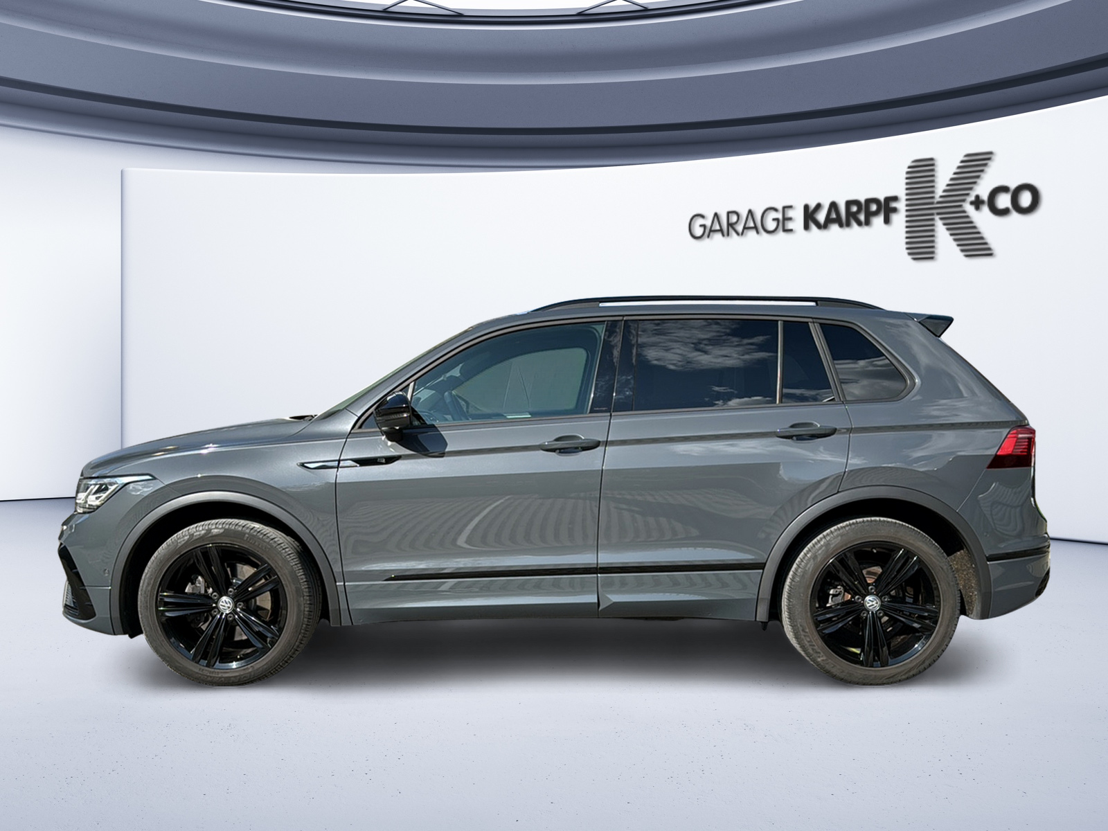 VW Tiguan 2.0 TDI SCR R-Line 4Motion DSG-image-1