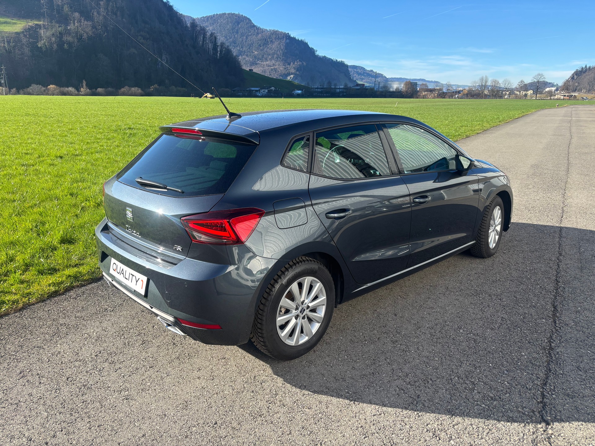 SEAT Ibiza 1.0 EcoTSI Hola FR DSG-showroom-element-3